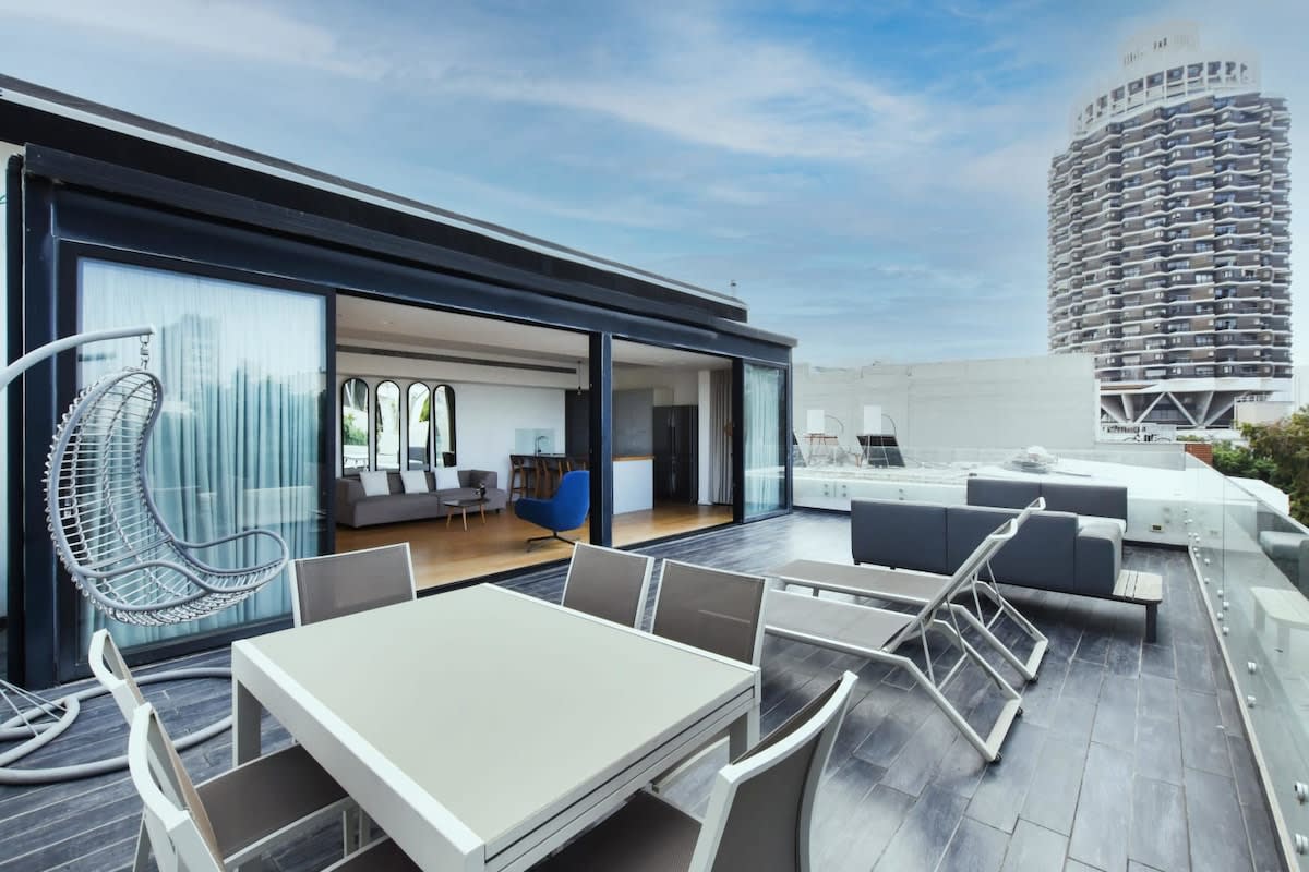 Sky 2BR Penthouse by HolyGuest 3