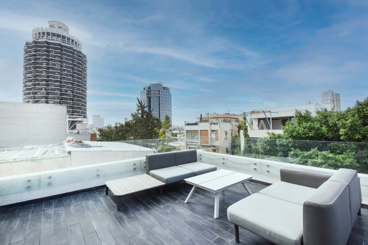 Sky 2BR Penthouse by HolyGuest 5