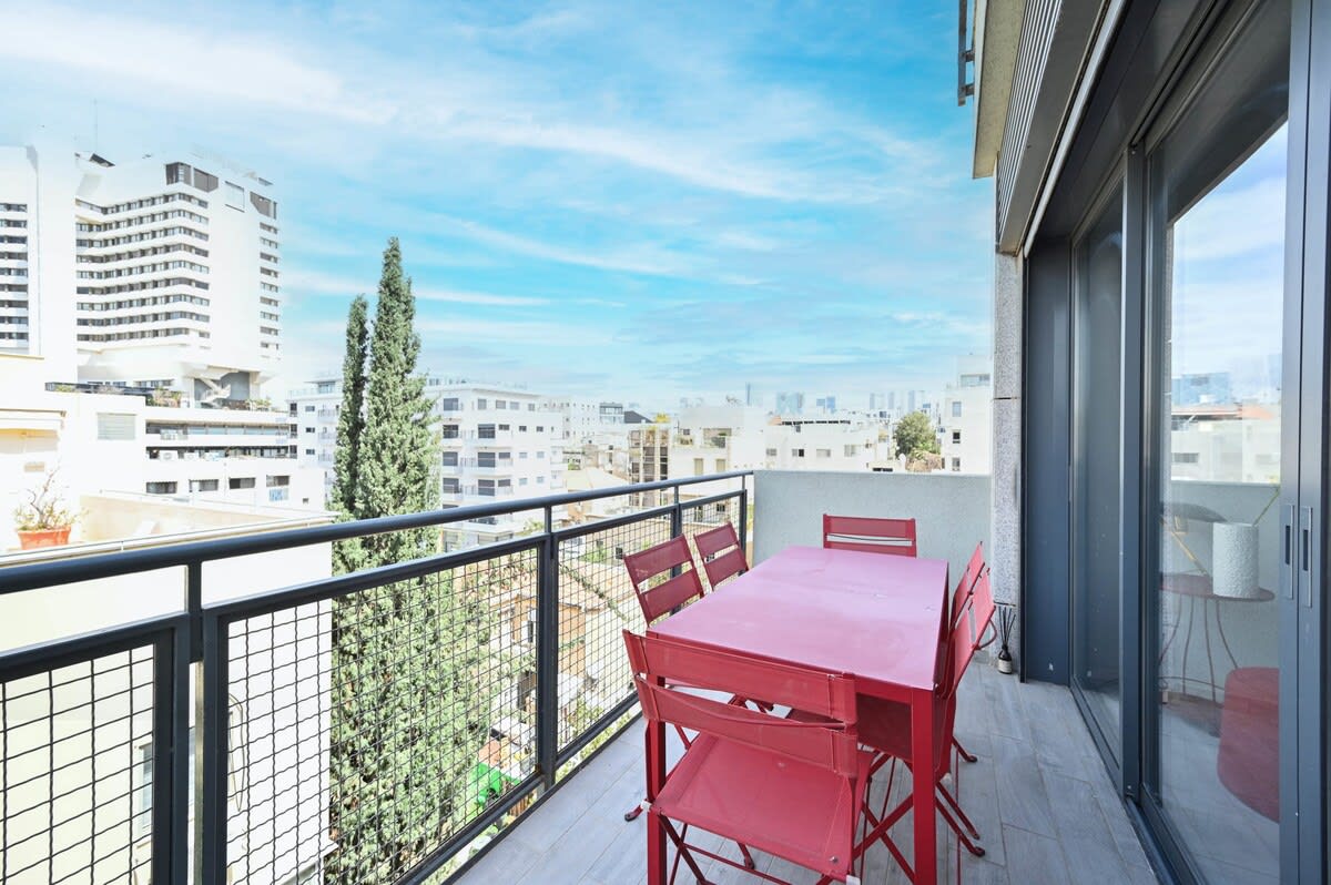 Fresh&Spacious 3BR in Geula street by HolyGuest 4