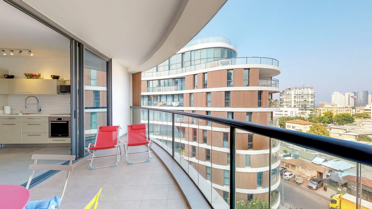 Brigth 3BR in Florentin's Complex by HolyGuest 4