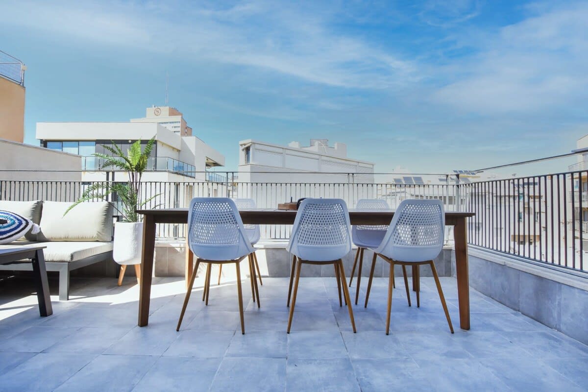 Bright Apartment w/  Outdoor Space by HolyGuest 2