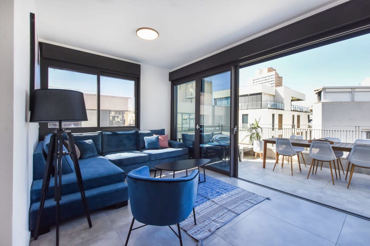 Bright Apartment w/  Outdoor Space by HolyGuest 3