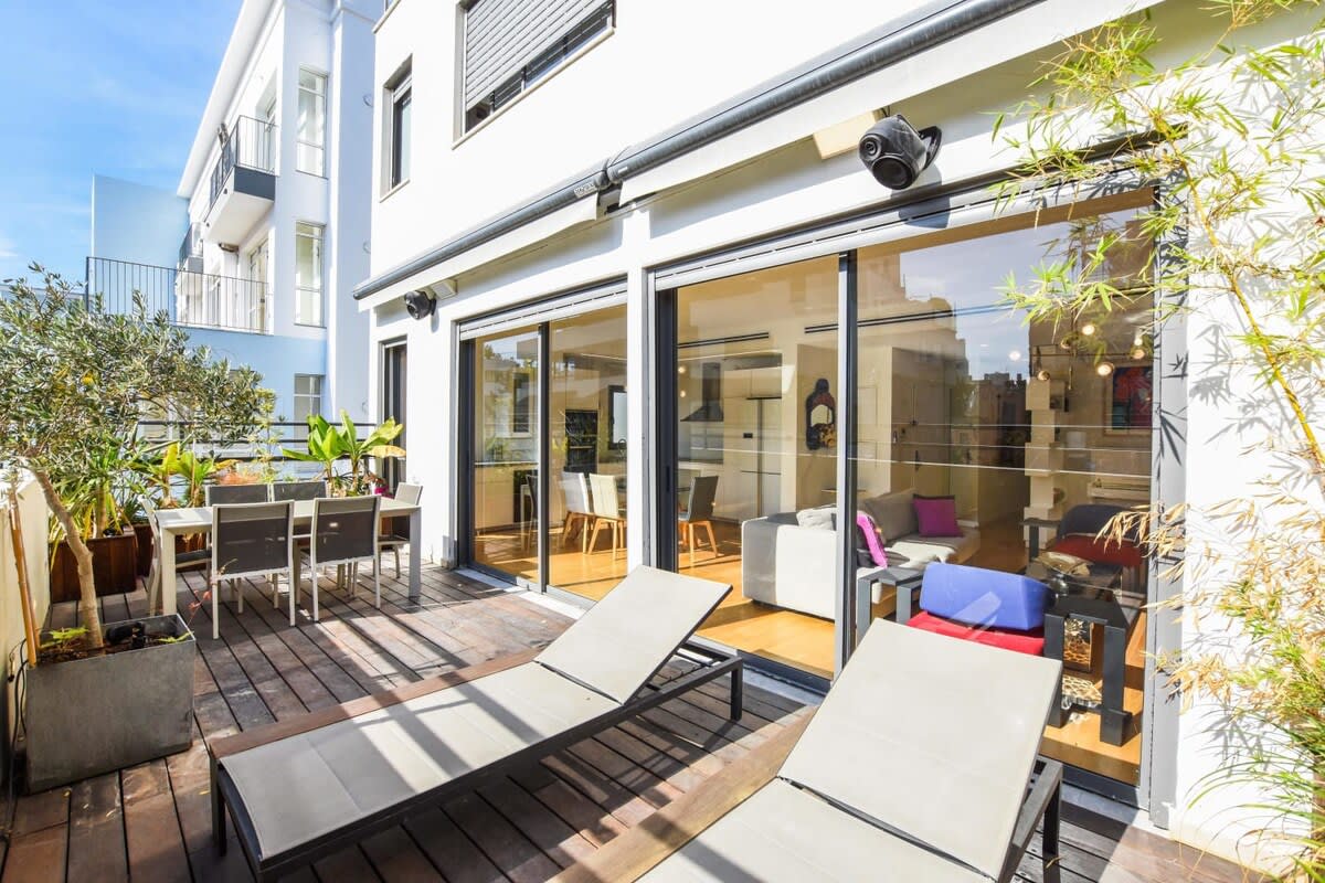 Colorful Shenkin 3-BR  by HolyGuest 4
