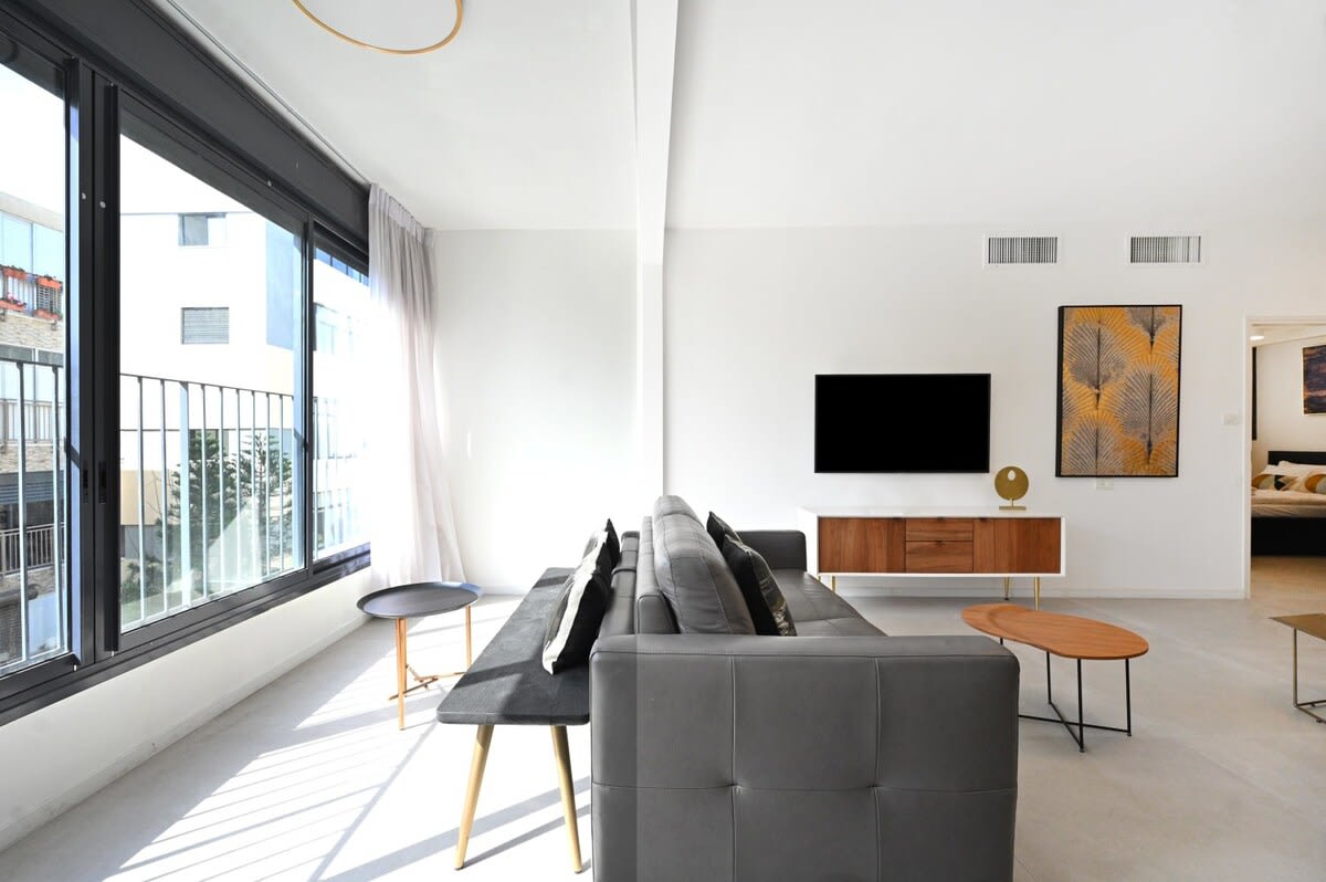 Tranquility 2BR at Trumpeldor by HolyGuest 4