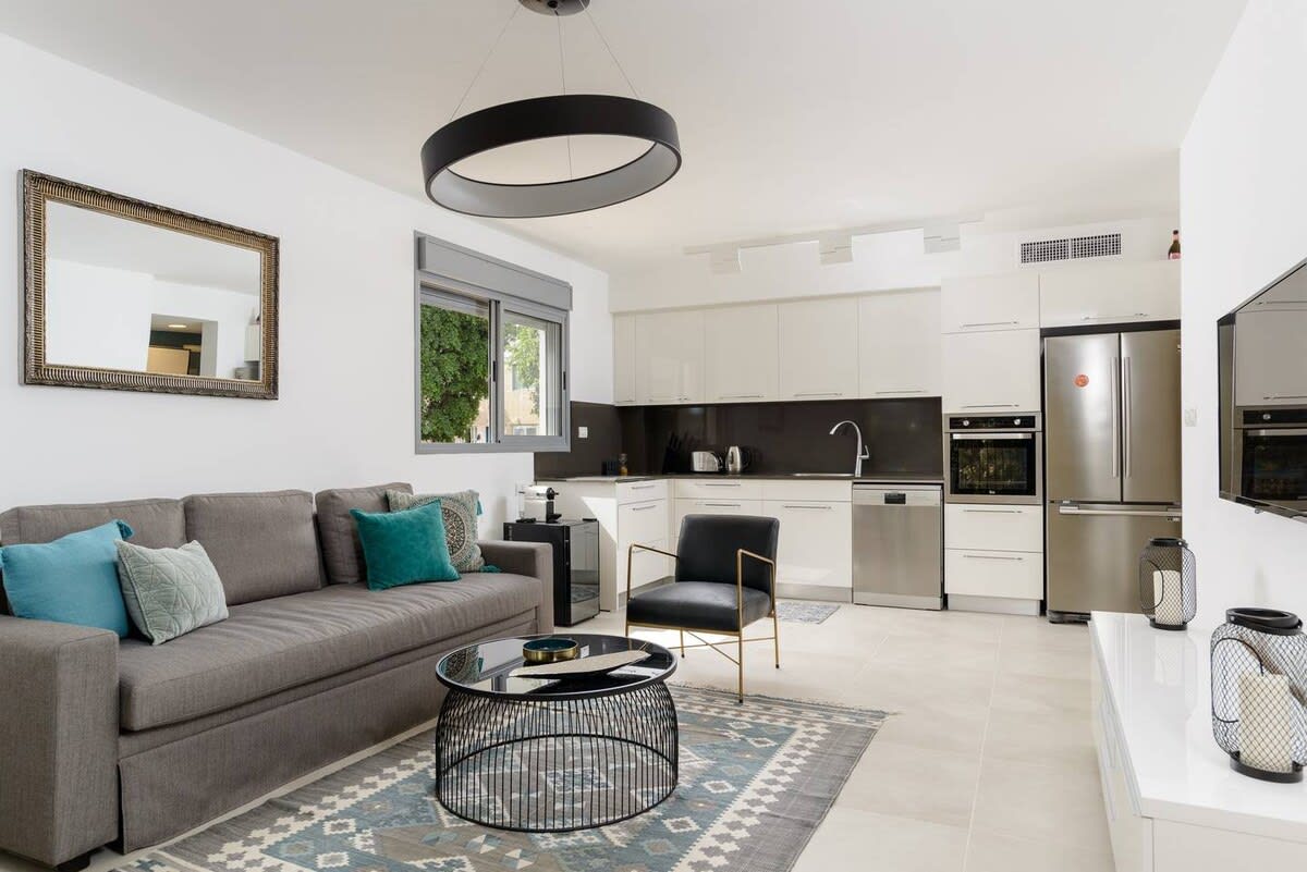 Brand New 2BR/2BATH by HolyGuest 3