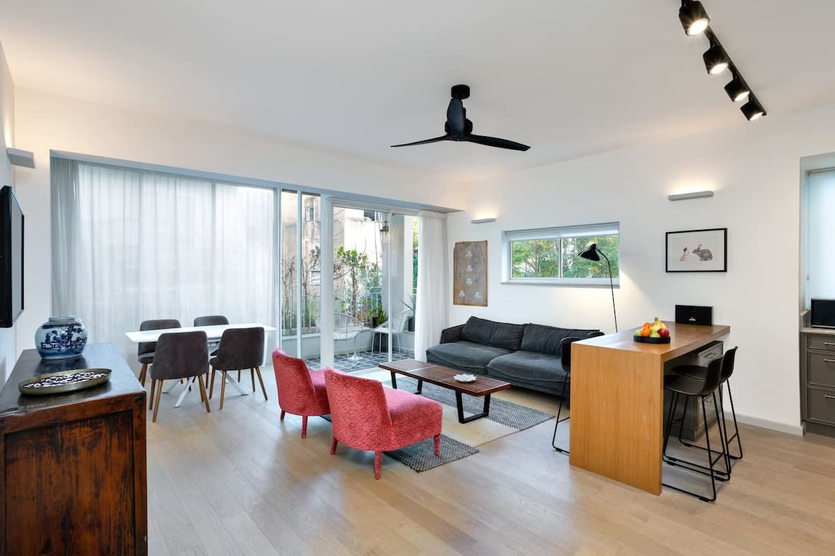 Contemporary 3BR in Shenkin by HolyGuest 2