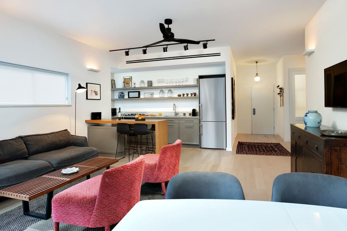 Contemporary 3BR in Shenkin by HolyGuest 5
