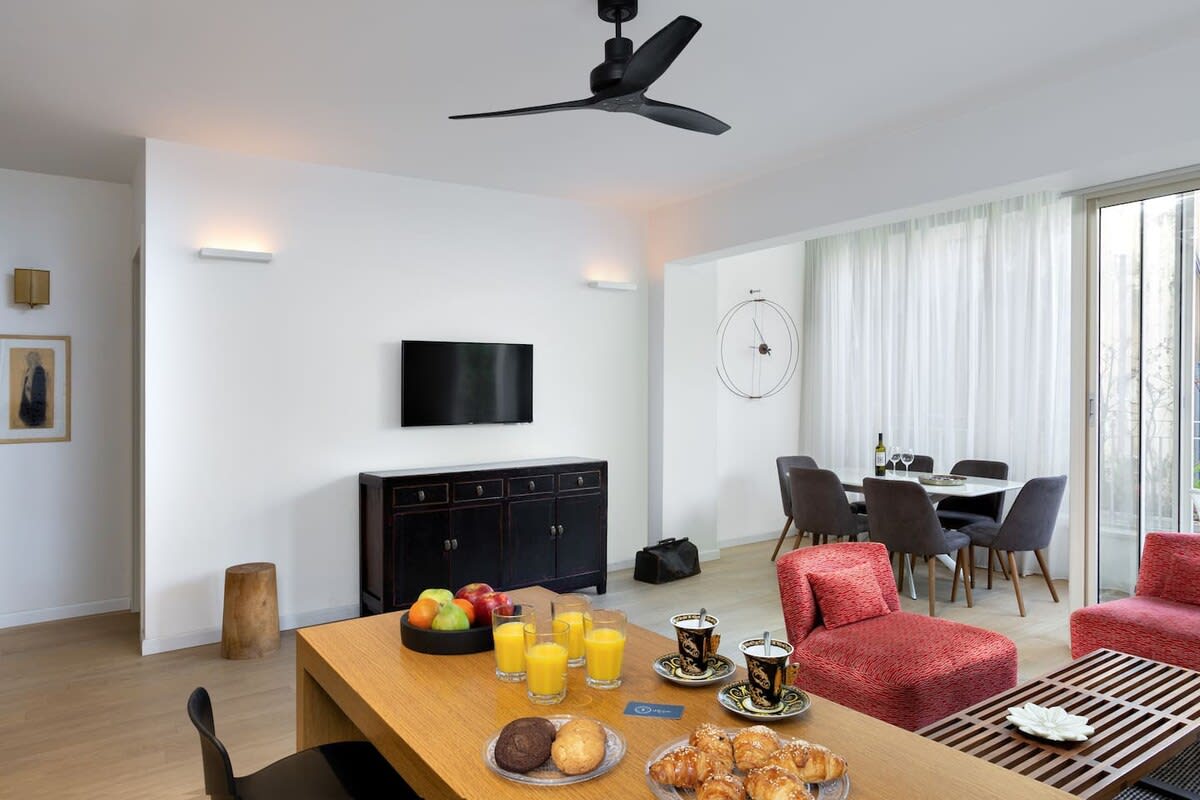 Contemporary 3BR in Shenkin by HolyGuest 4