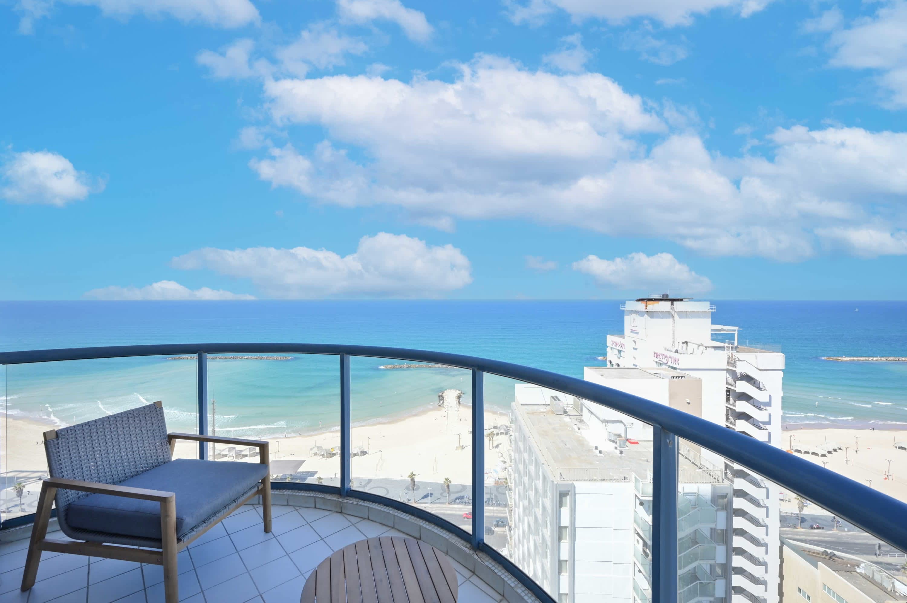 Miami Vibes 2BR in Isrotel tower by HolyGuest 3