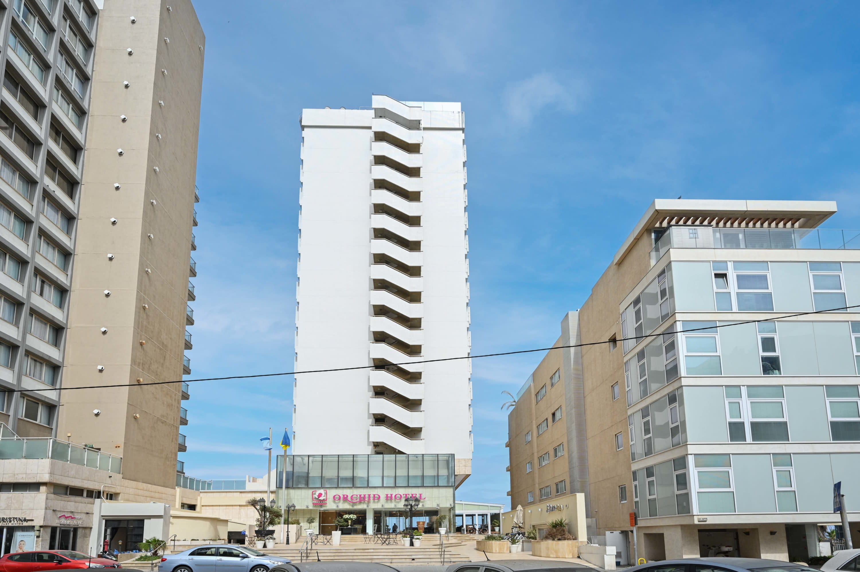 Sunny 1BR at Orchid Hotel by HolyGuest 5