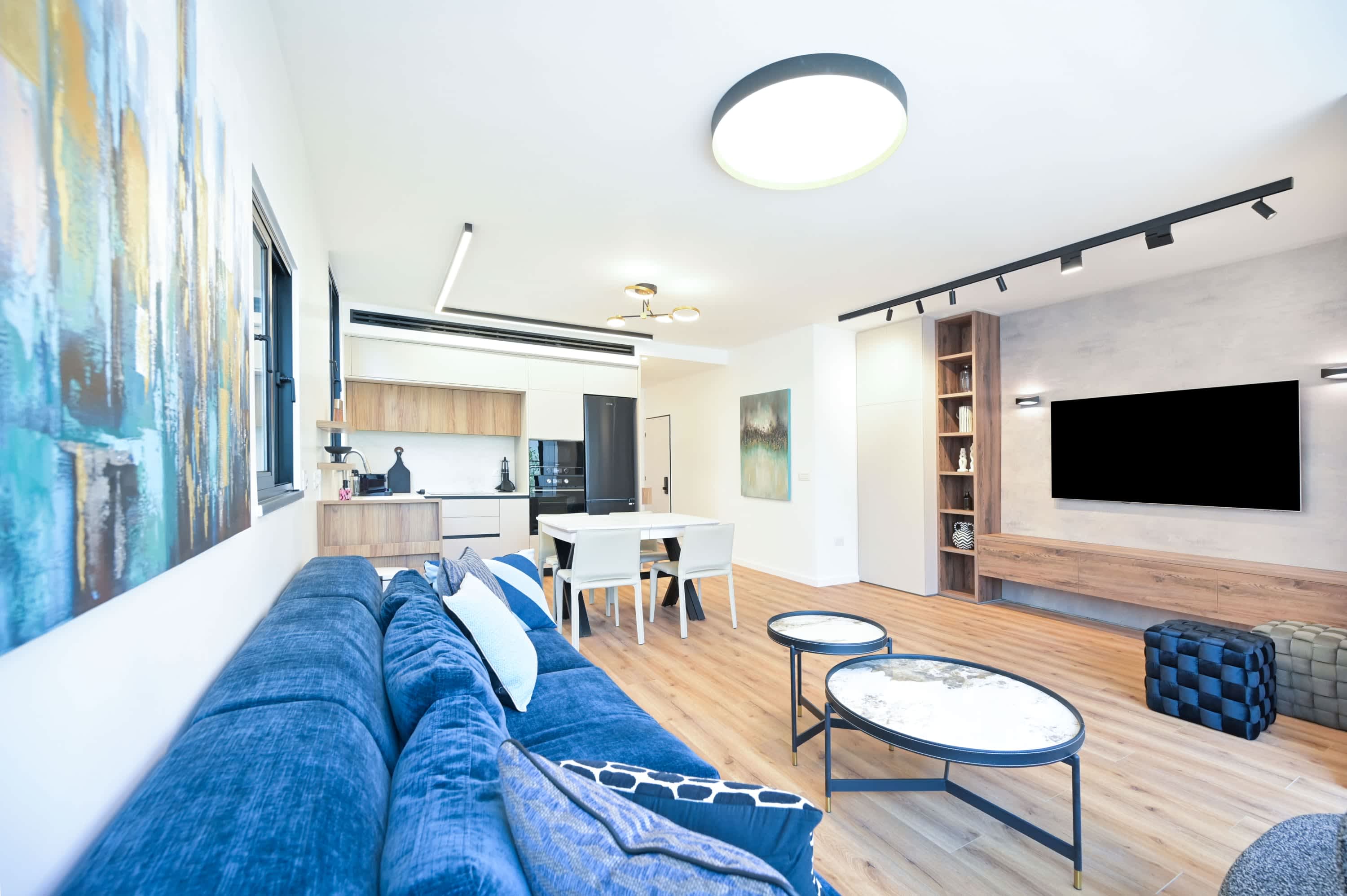 Elegance 3 BR in Gordon Beach by HolyGuest 5