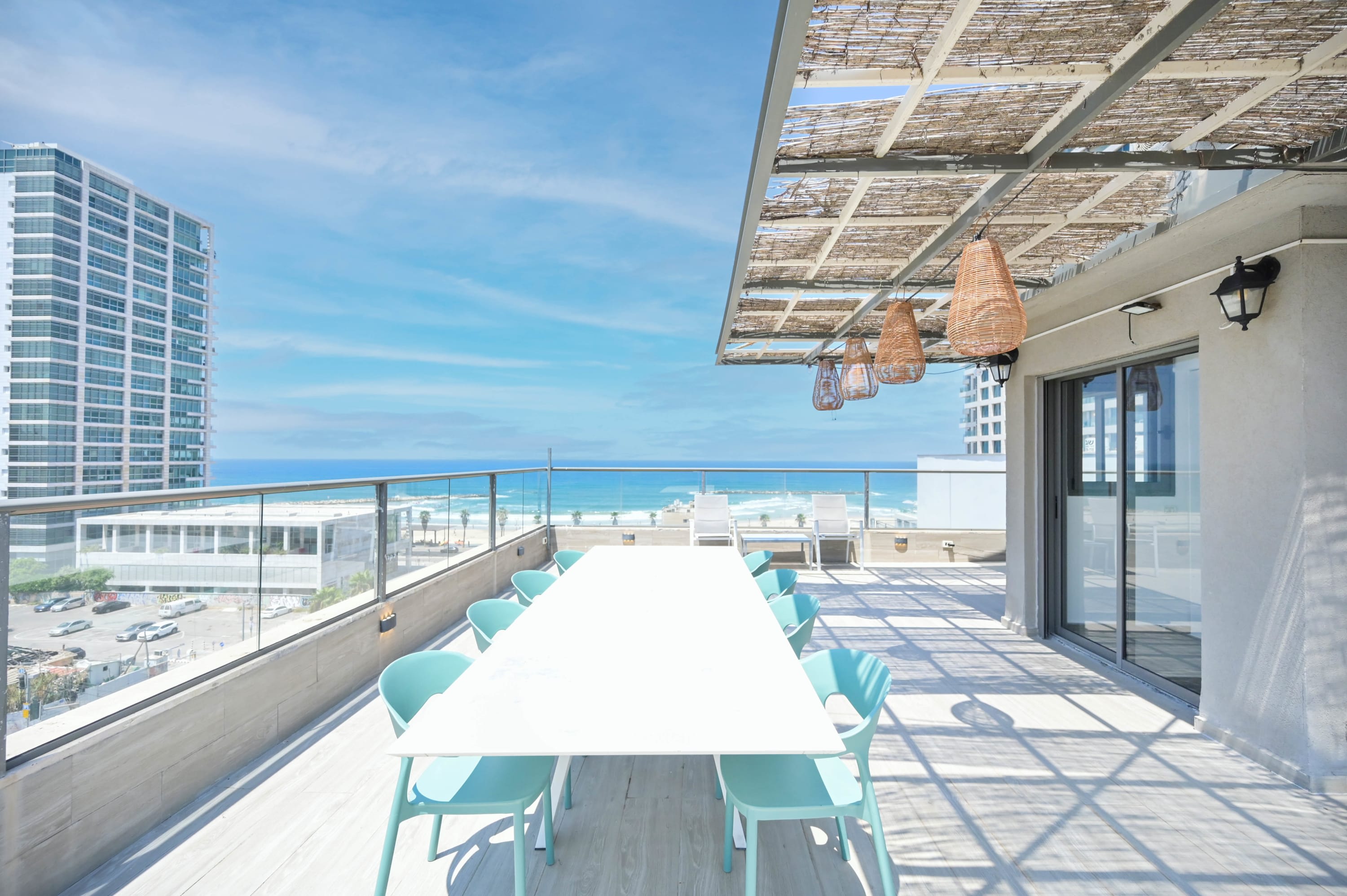 Glam 4BR Overlooking Banana Beach by HolyGuest 2