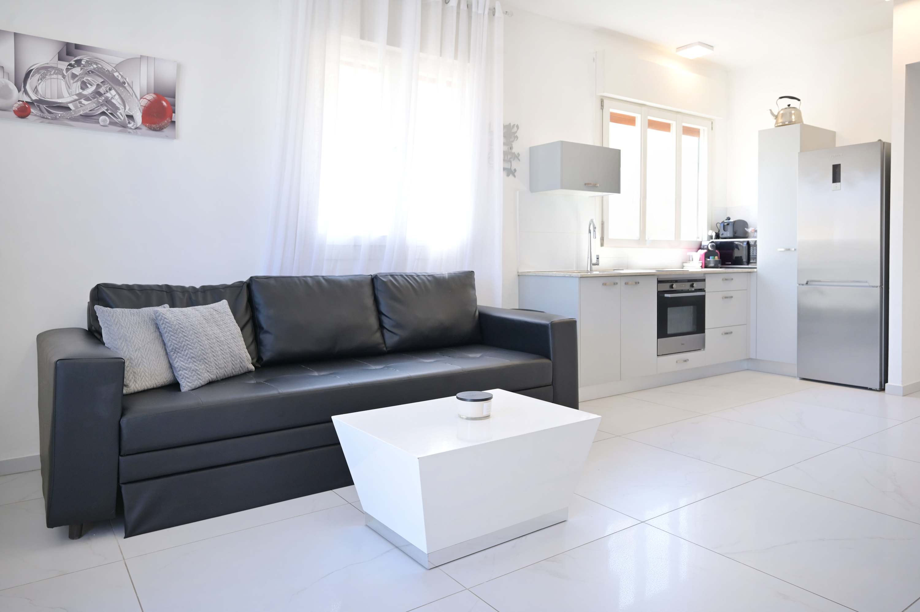 Sunny City 1BR in Shenkin st  by HolyGuest 4