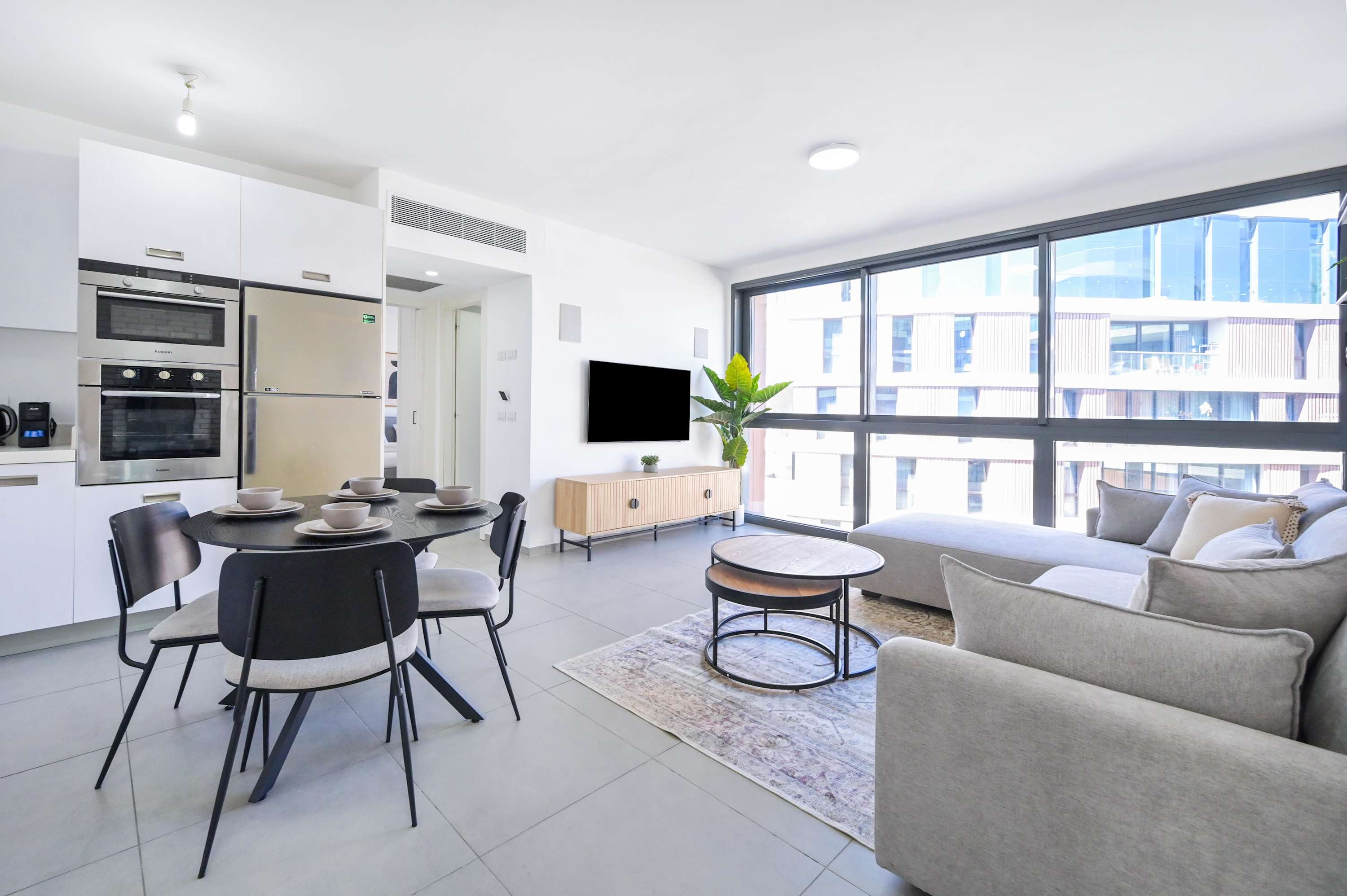 Chic & High Florentine 1BR by HolyGuest 4