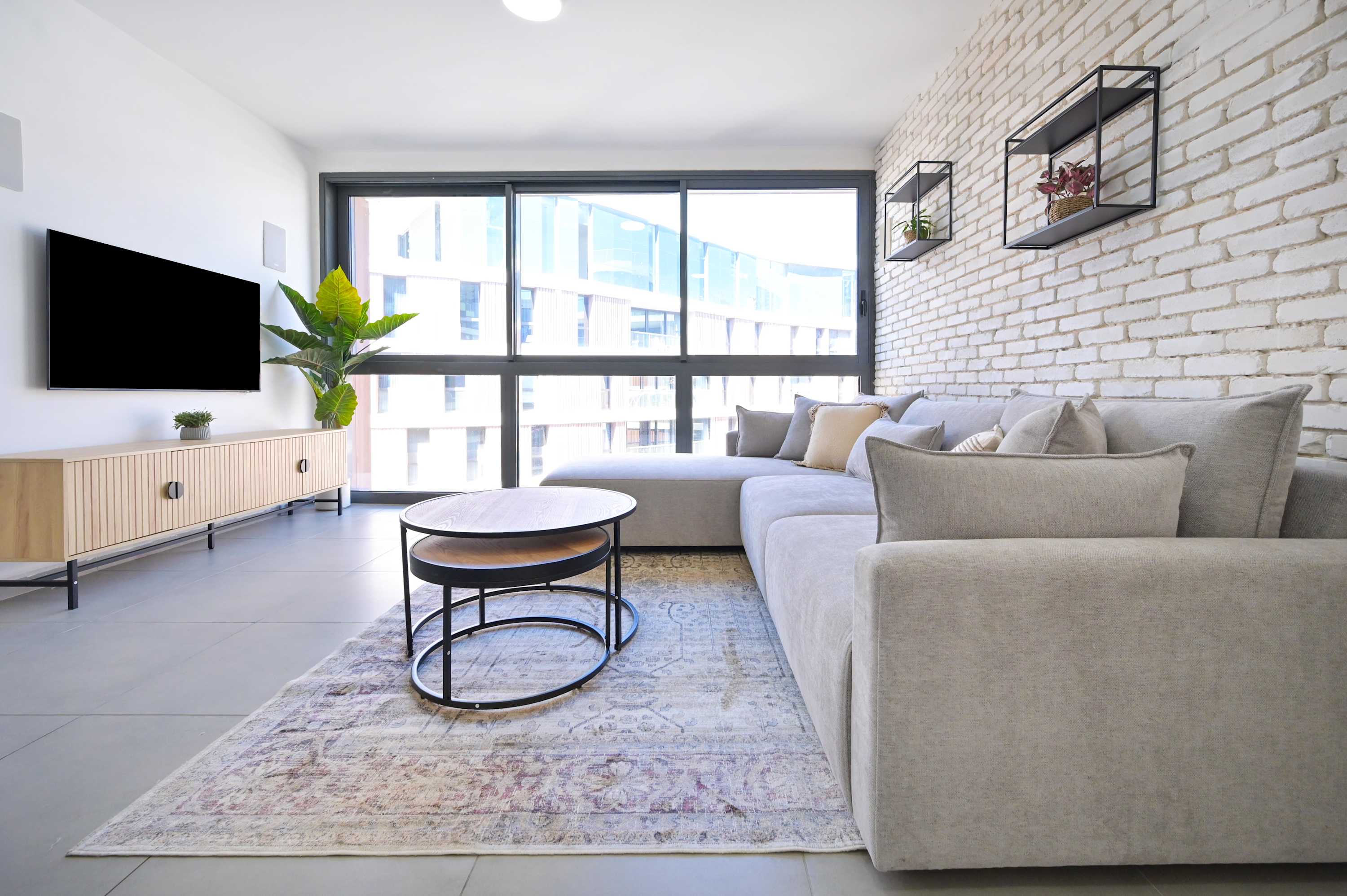 Chic & High Florentine 1BR by HolyGuest 3