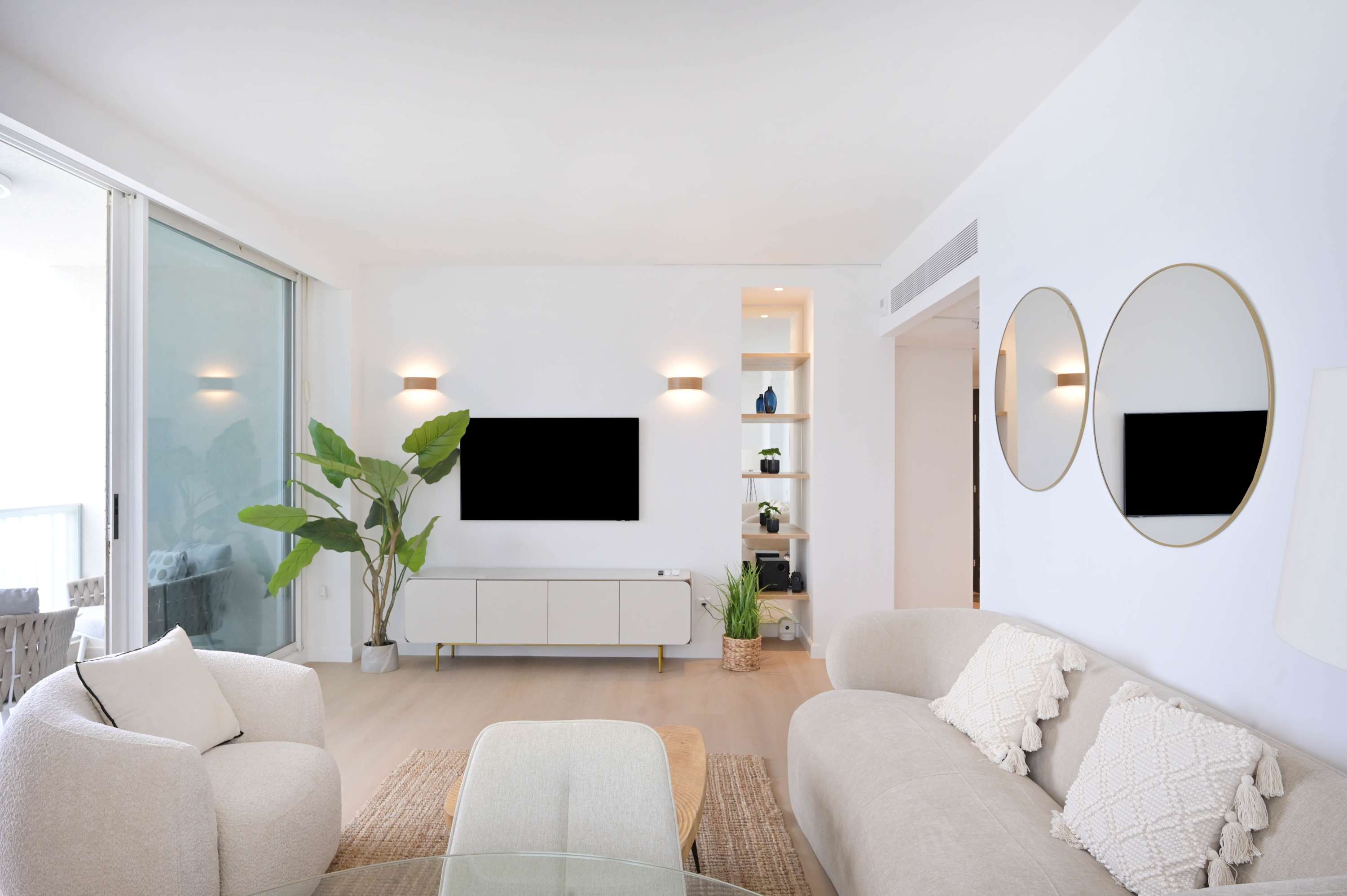 Blue Sea 2BR in front of the beach by HolyGuest 2