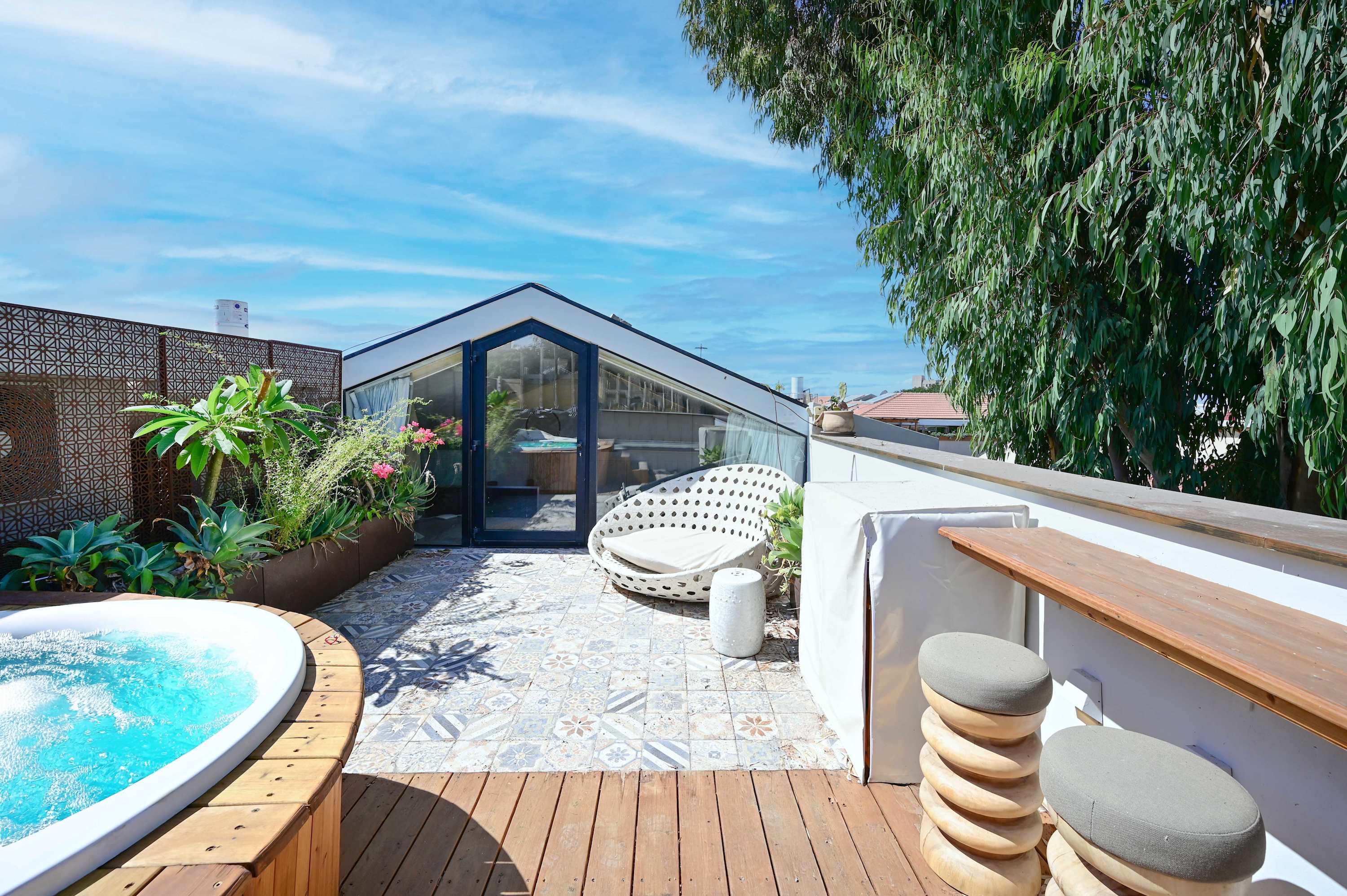 Eucalyptus Villa in Neve Tzedek by HolyGuest 2