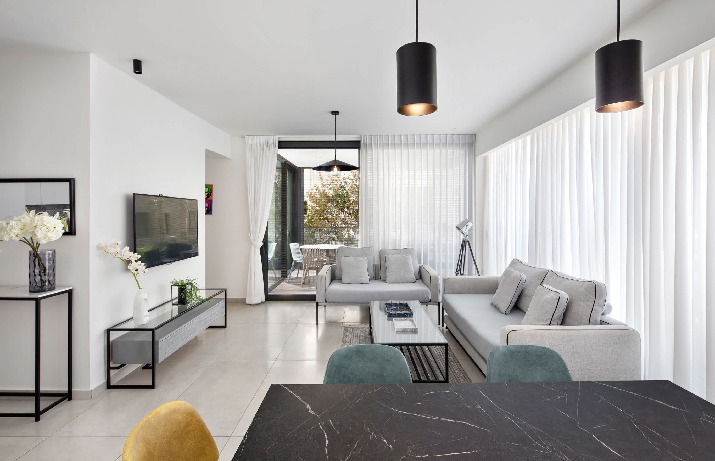 Chic Beachside Apartment w/ Balcony by HolyGuest