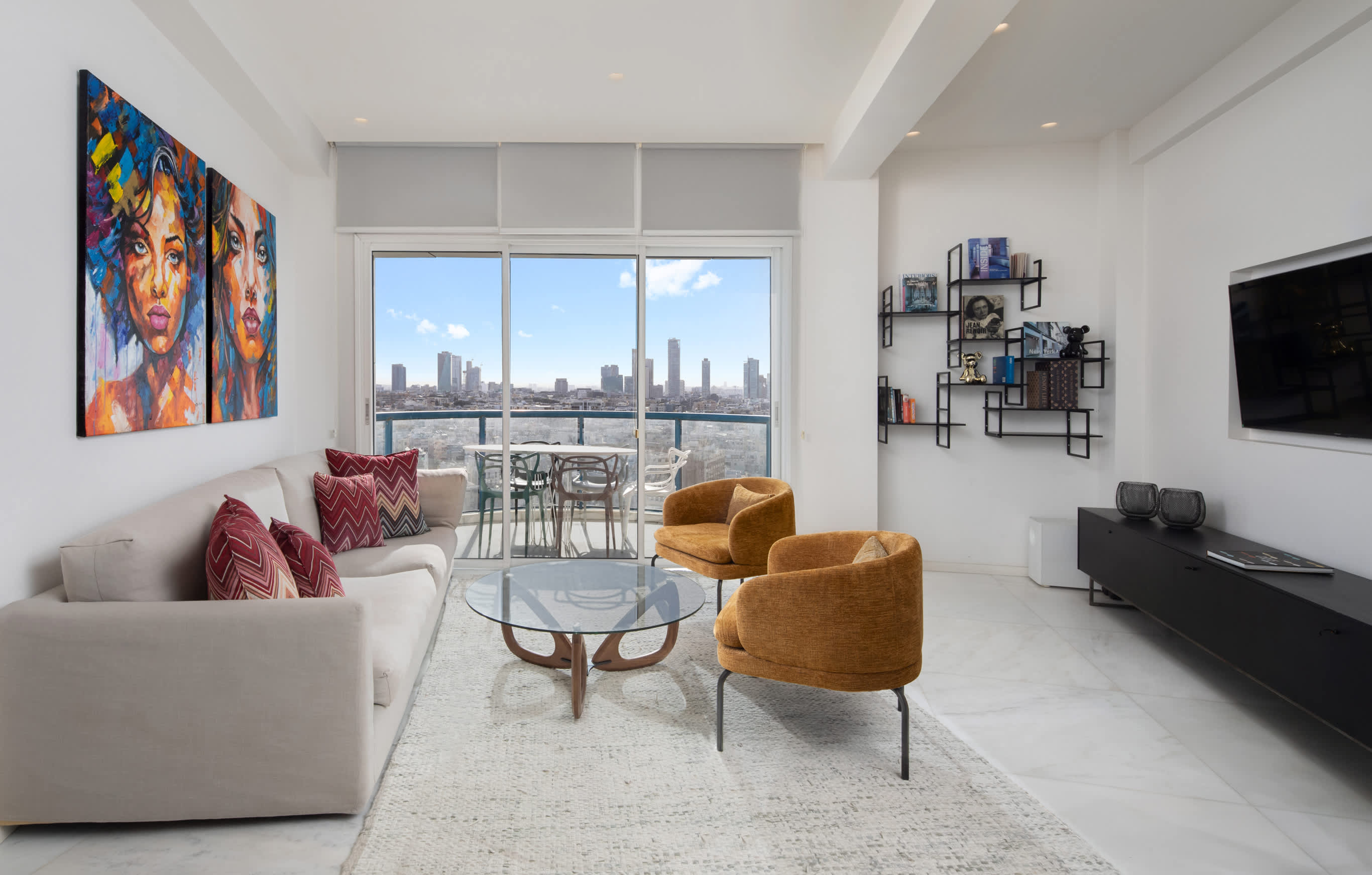 Sky 2BR condo w/ Pool and Sea Views by HolyGuest 4