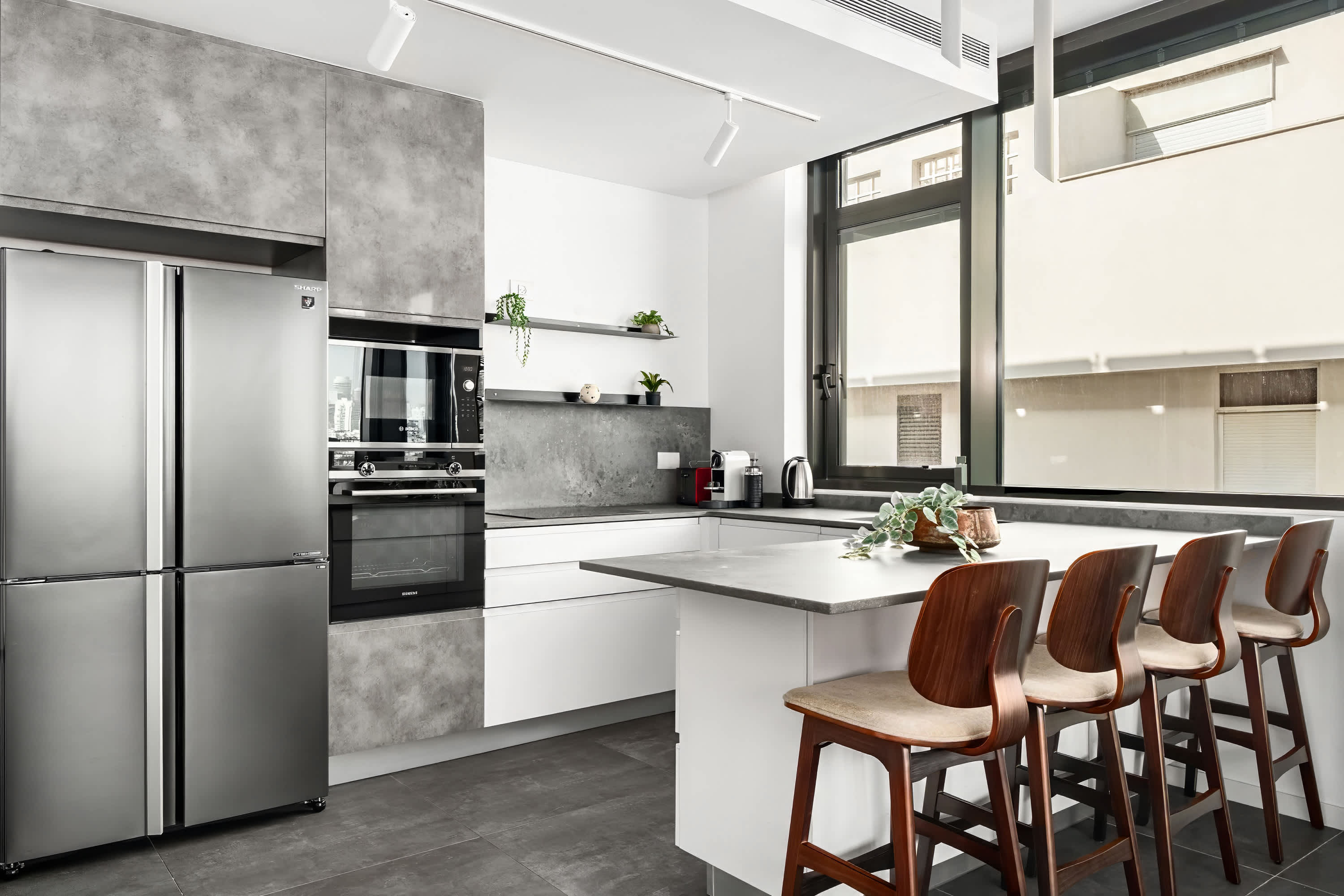 Modern Duplex 4BR by the beach by HolyGuest 4