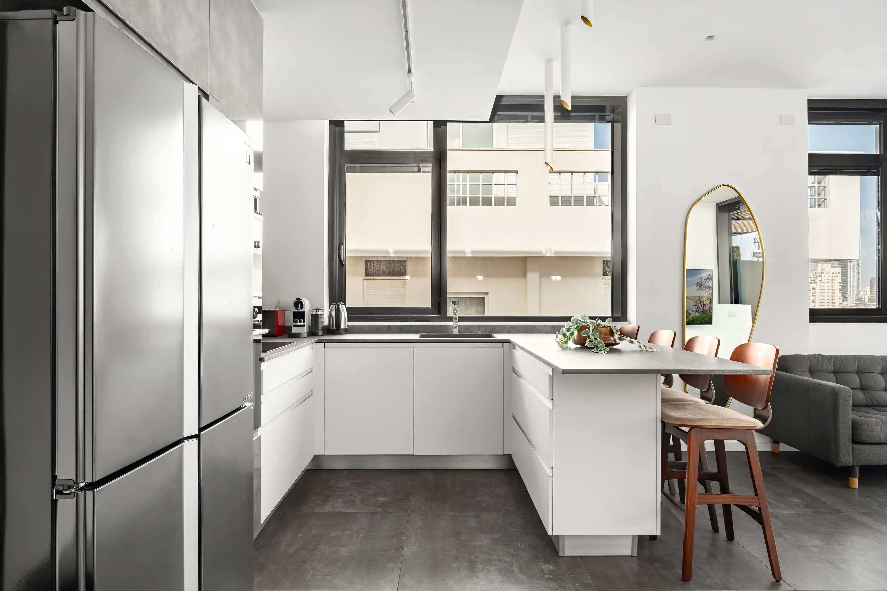 Modern Duplex 4BR by the beach by HolyGuest 3