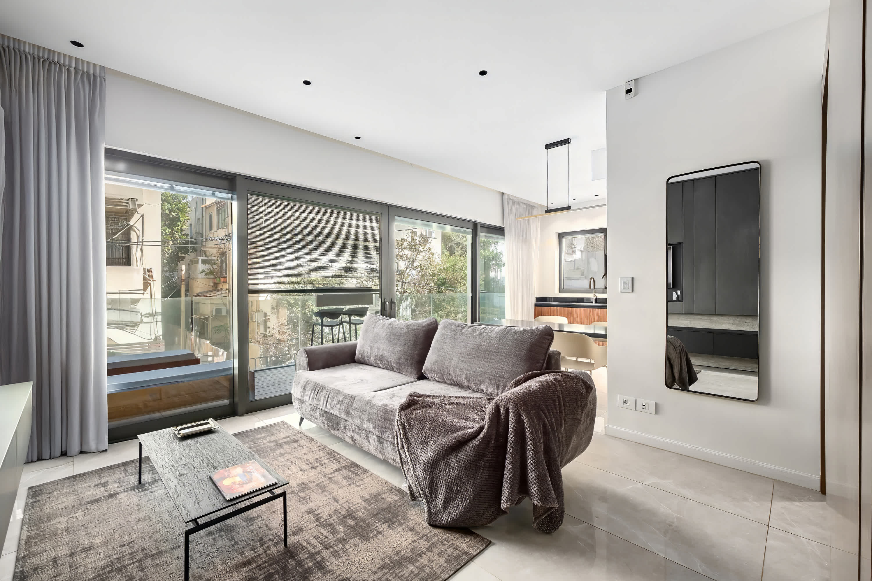 Vibrant Modern 2BR steps to the Beach by HolyGuest 3
