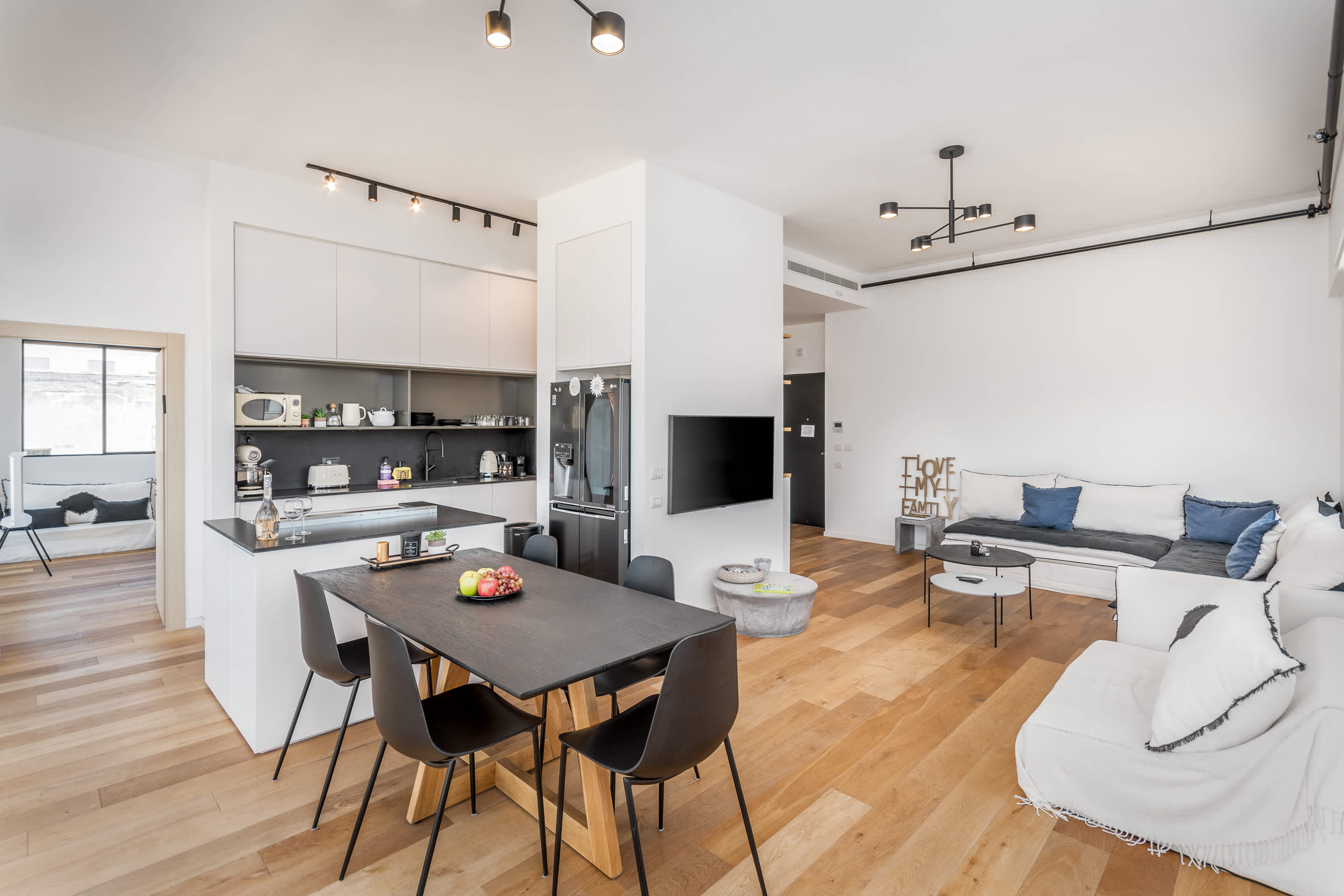 Contemporary 3BR Apt Near Geula Beach by HolyGuest 2