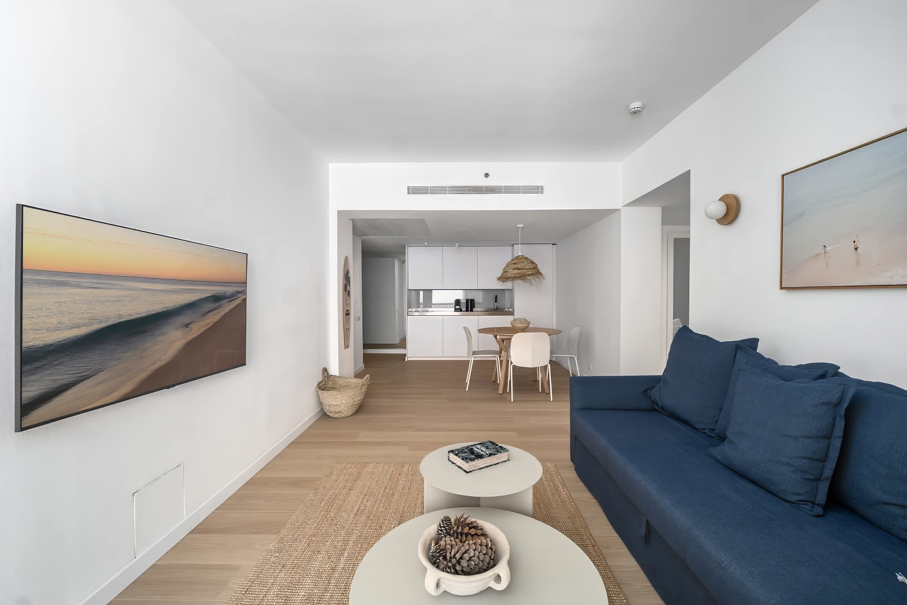 Modern 2BR Steps to Beach by HolyGuest 5