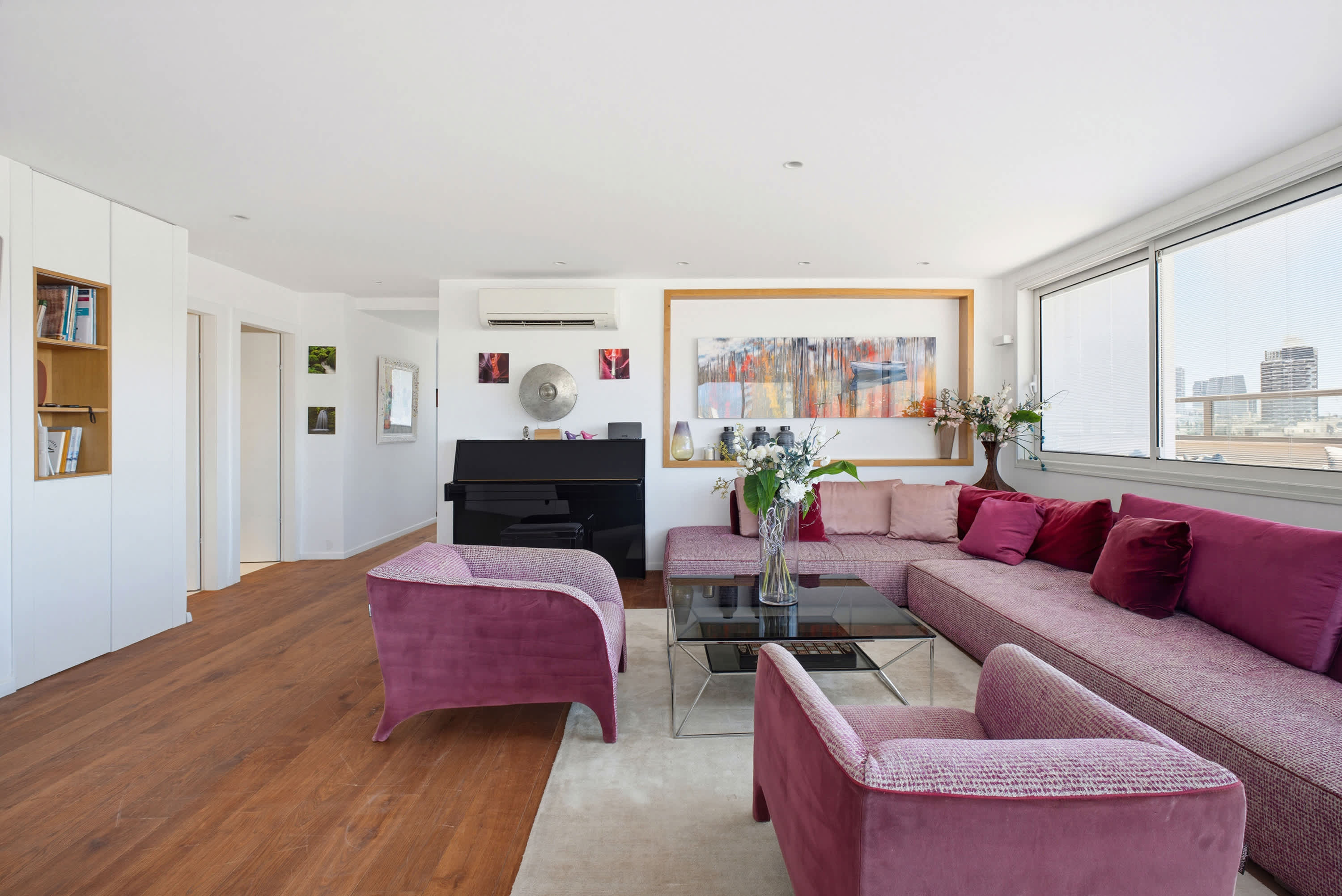 3BR Skyline Penthouse by Gordon beach - HolyGuest 4