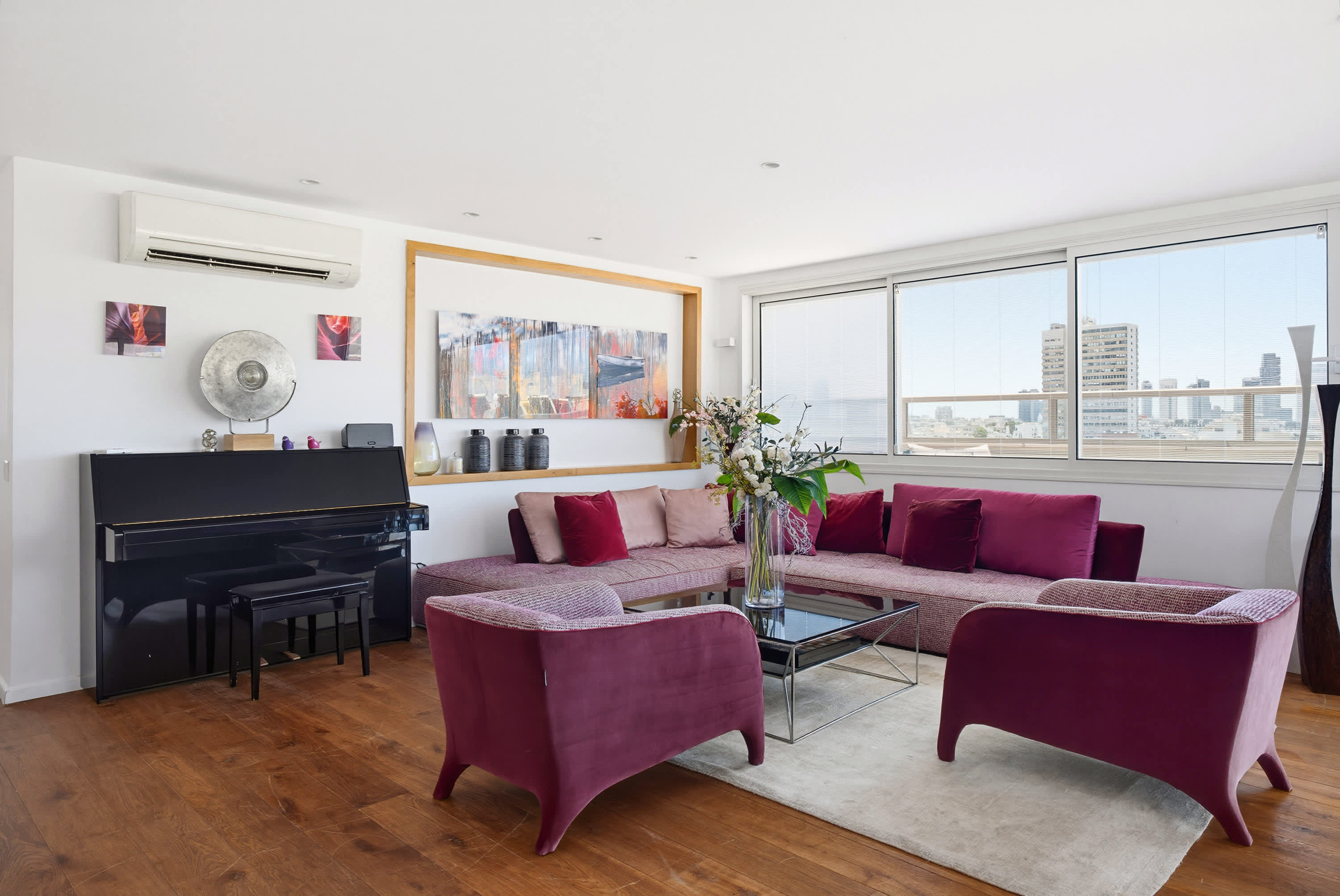 3BR Skyline Penthouse by Gordon beach - HolyGuest 2