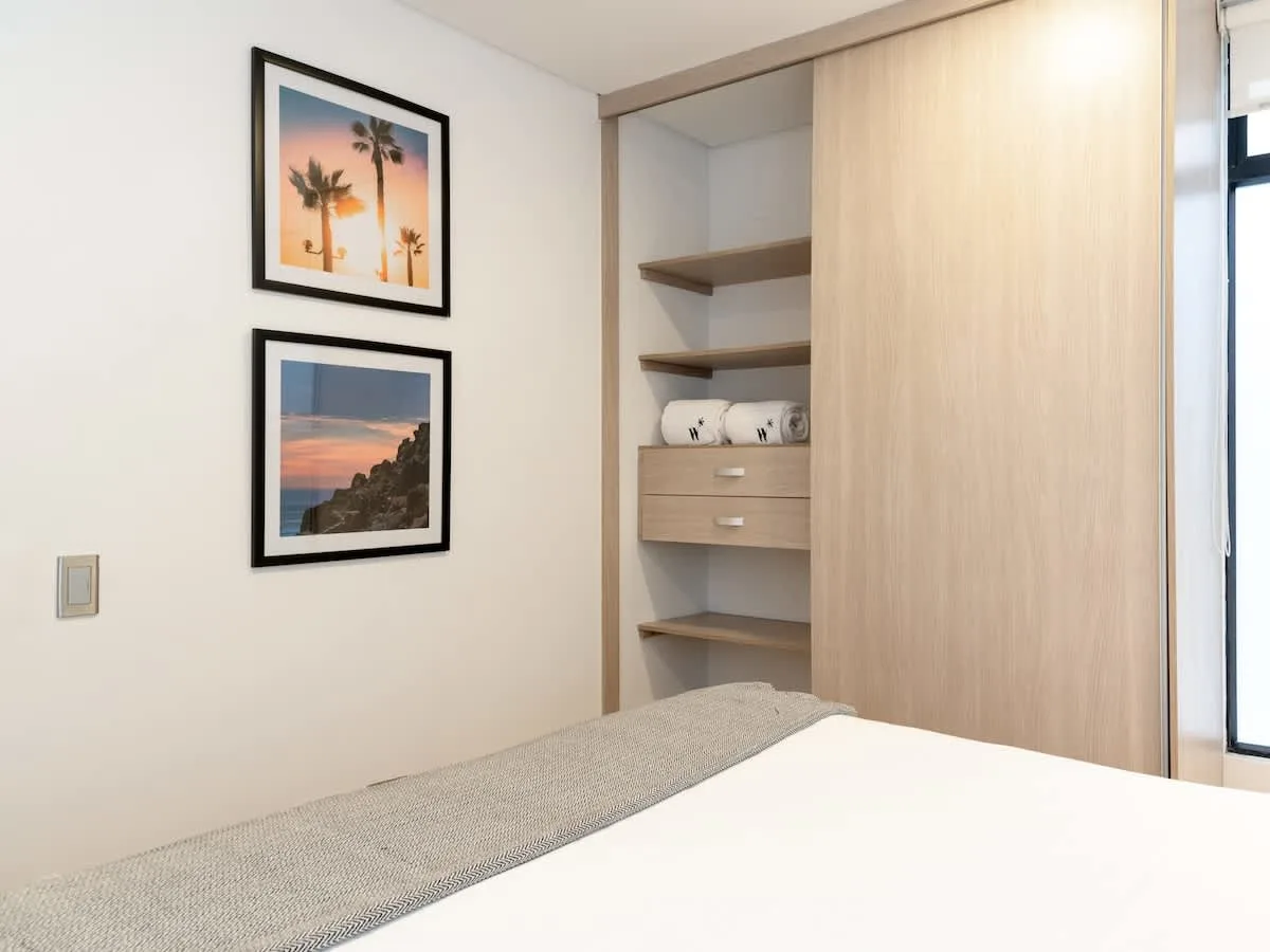 NOK Spectacular 3 BR w Balcony in Laureles Medellin — photo 17