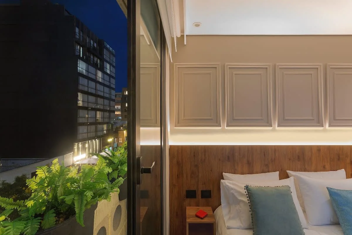 NOK Majestic Loft w/ Balcony — photo 5
