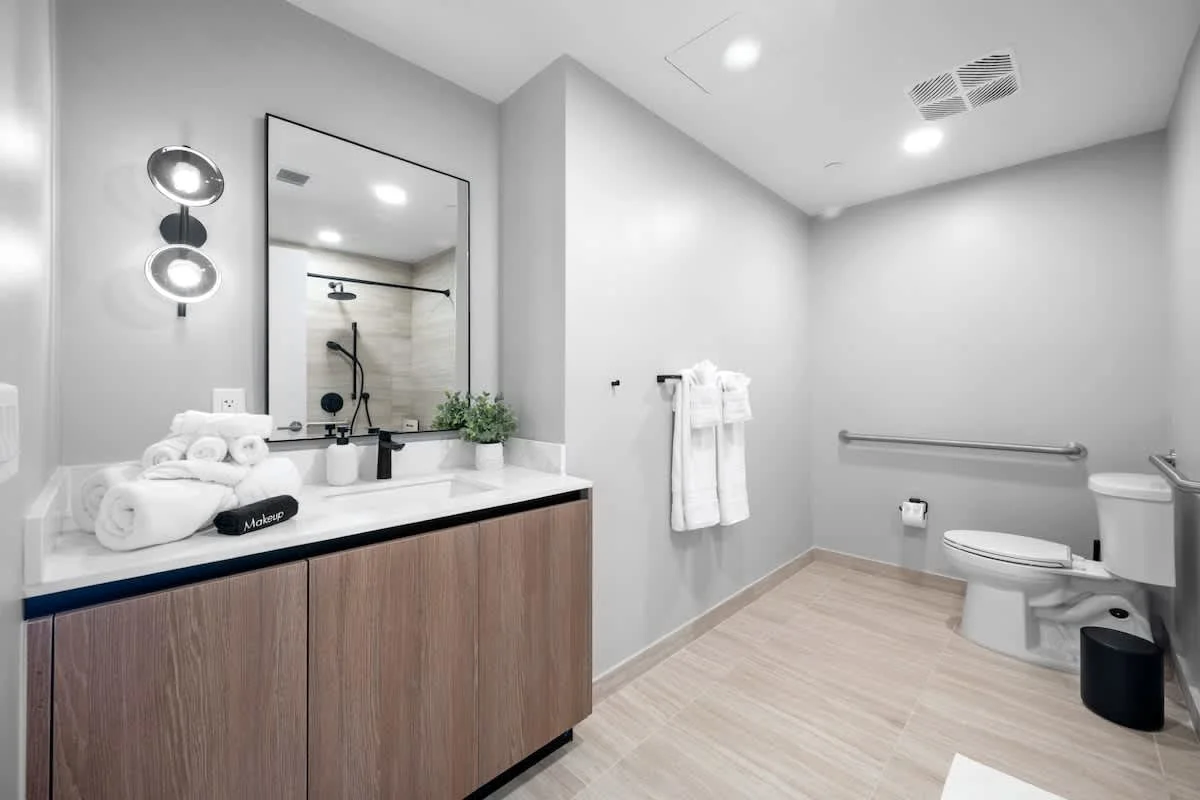 NOK Luxury 2BR  with Rooftop Pool in Miami Beach — photo 22