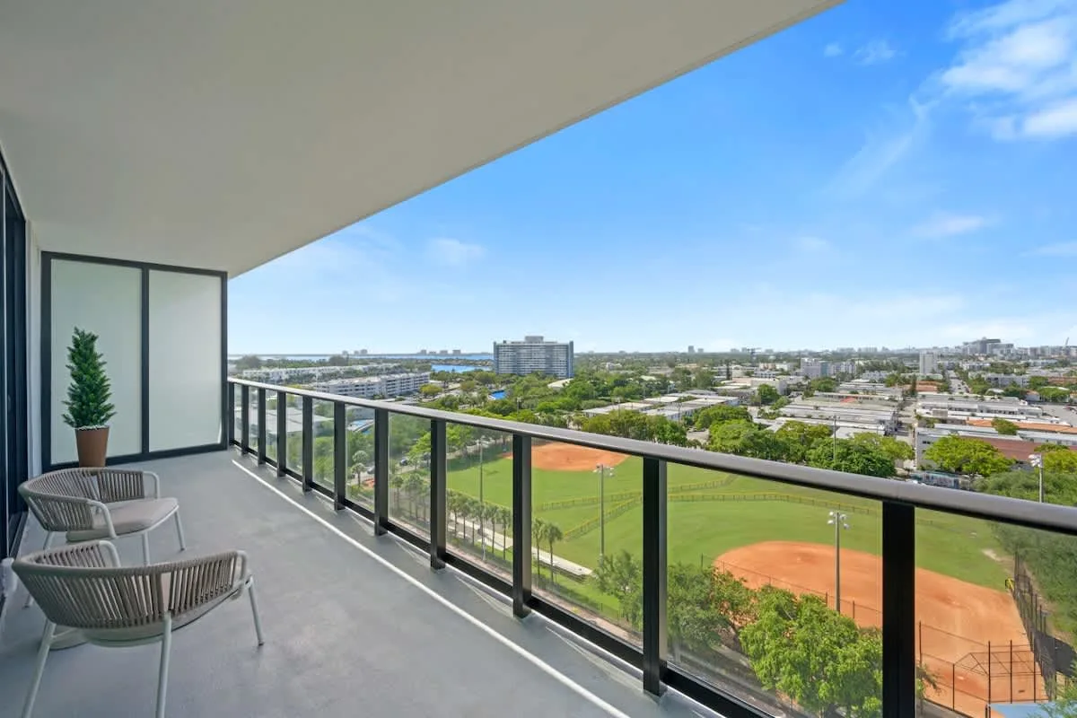 NOK Luxury 2BR  with Rooftop Pool in Miami Beach — photo 13