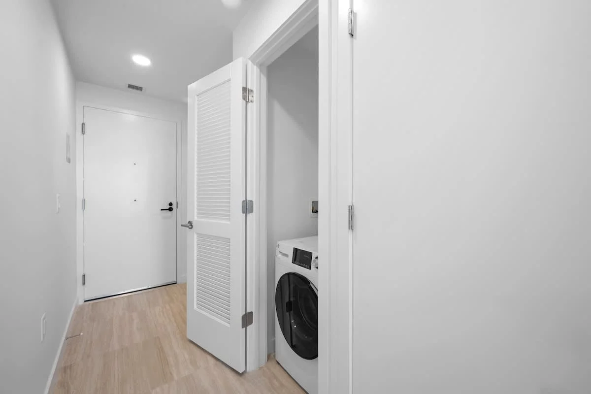 NOK Luxury 2BR  with Rooftop Pool in Miami Beach — photo 18