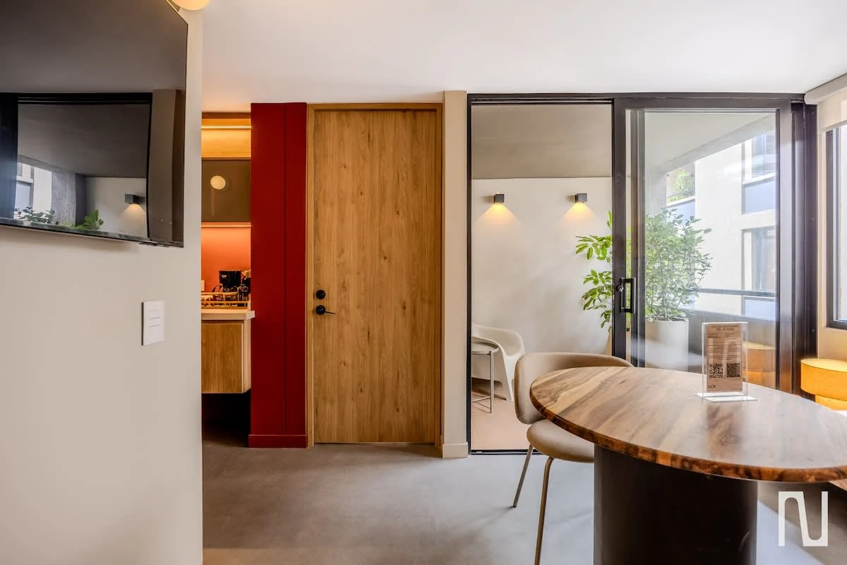 NOK Bright 2BR Apartment with Balcony in Zona Rosa — photo 13