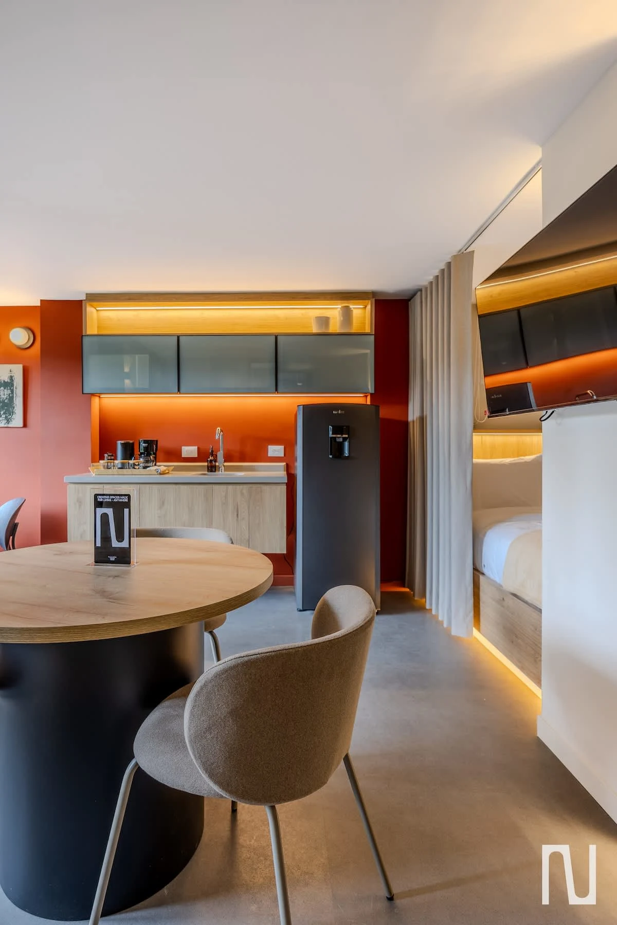 NOK 1BR Loft with Private stylish Balcony — photo 9