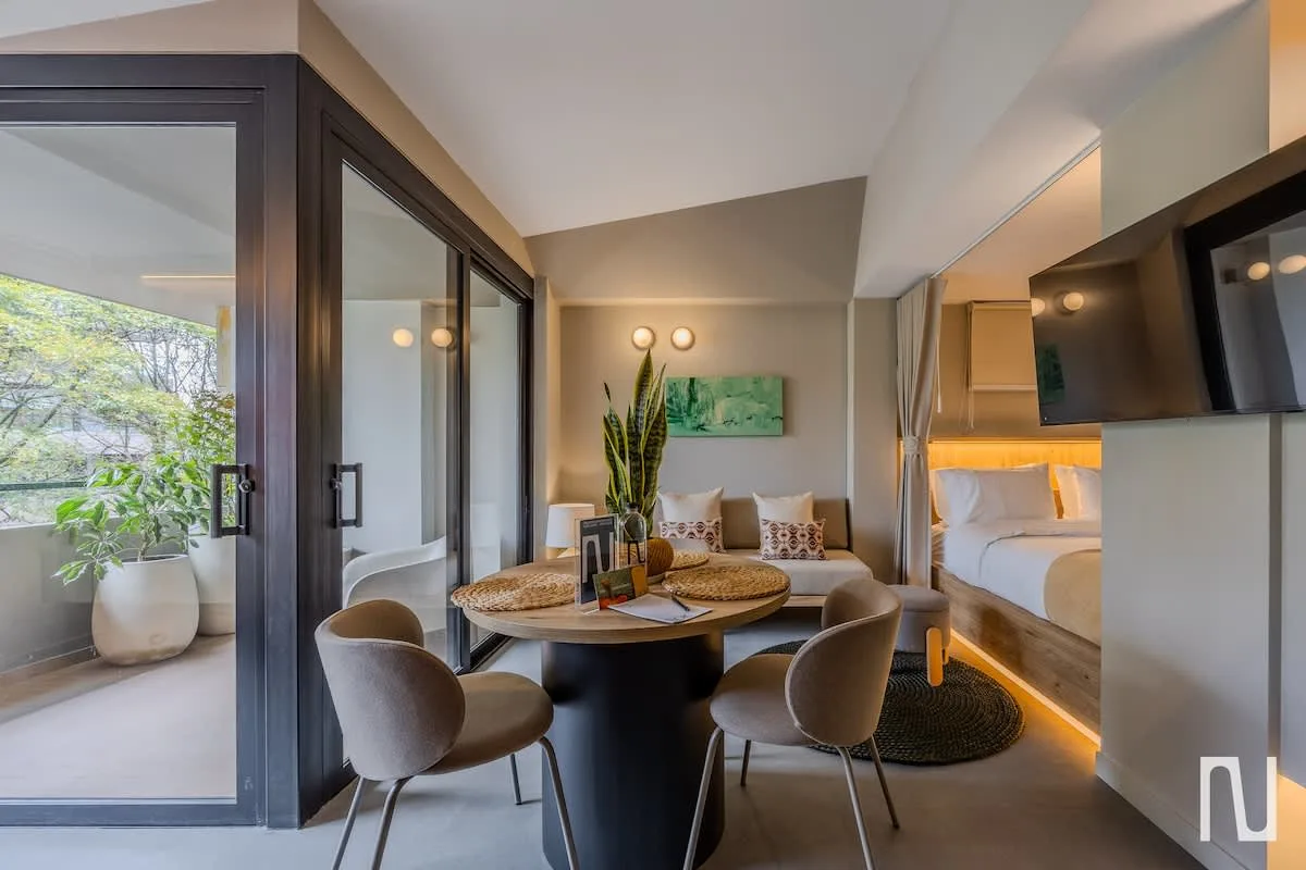 NOK Bright 1BR with Outdoor Terrace