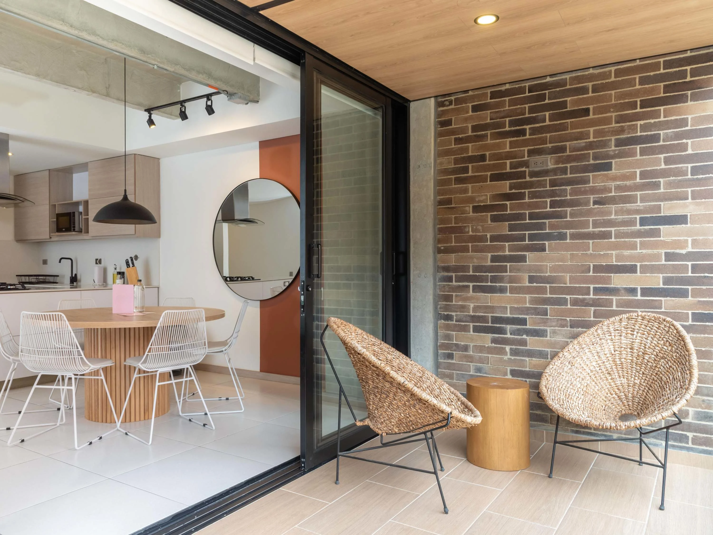 NOK Panoramic 3 BR with terrace in Laureles, Medellin — photo 3