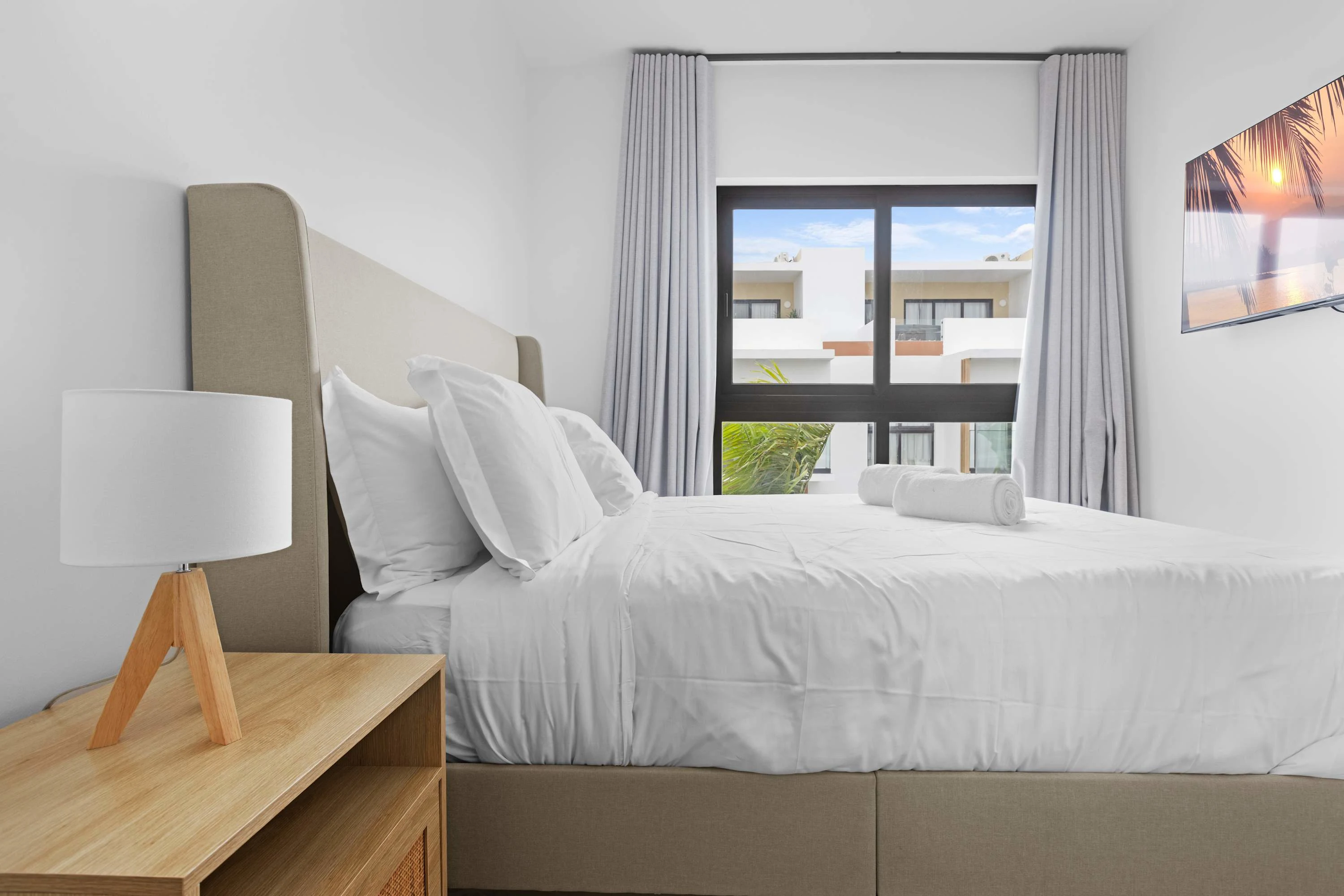 NOK Luxury 2BR Duplex • Rooftop Jacuzzi by Vistacana — photo 9