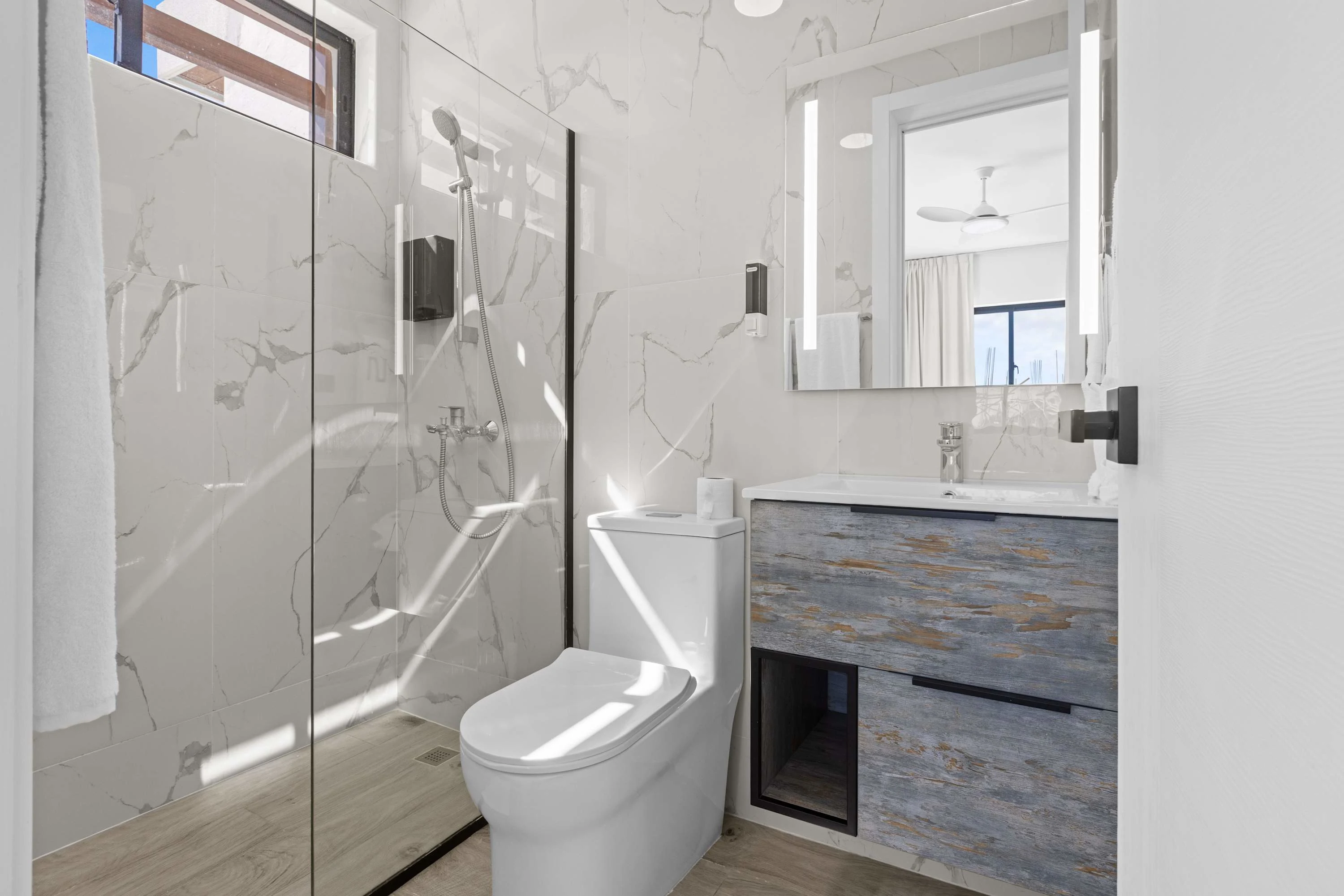 NOK Modern 2BR at The Towers by Vistacana — photo 11