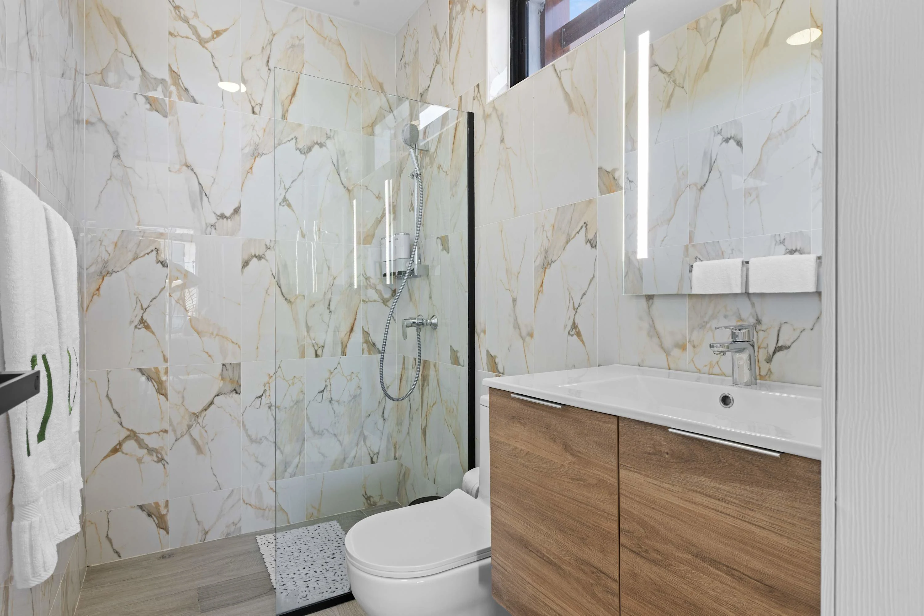 NOK Elegant 2BR Apartment • The Towers at Vistacana — photo 19