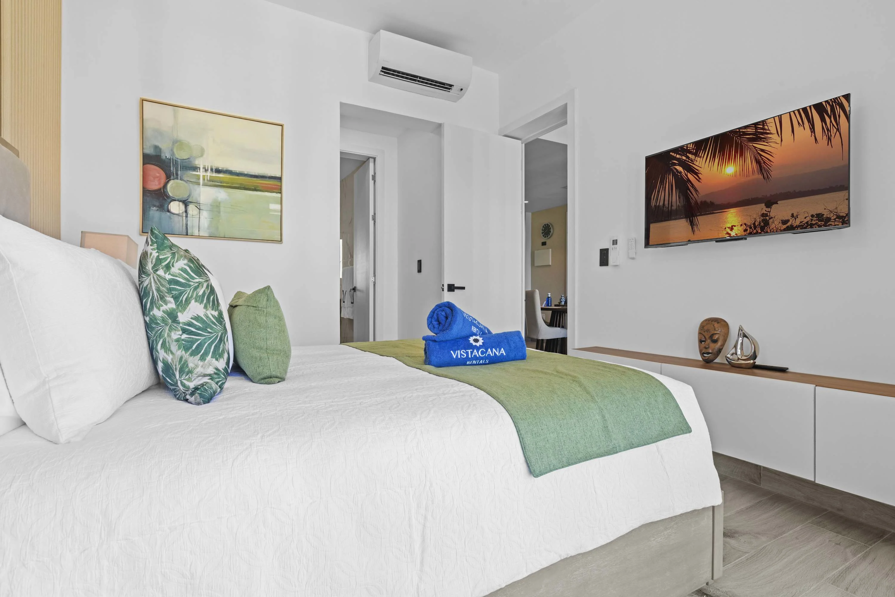 NOK Elegant 2BR Apartment • The Towers at Vistacana — photo 7
