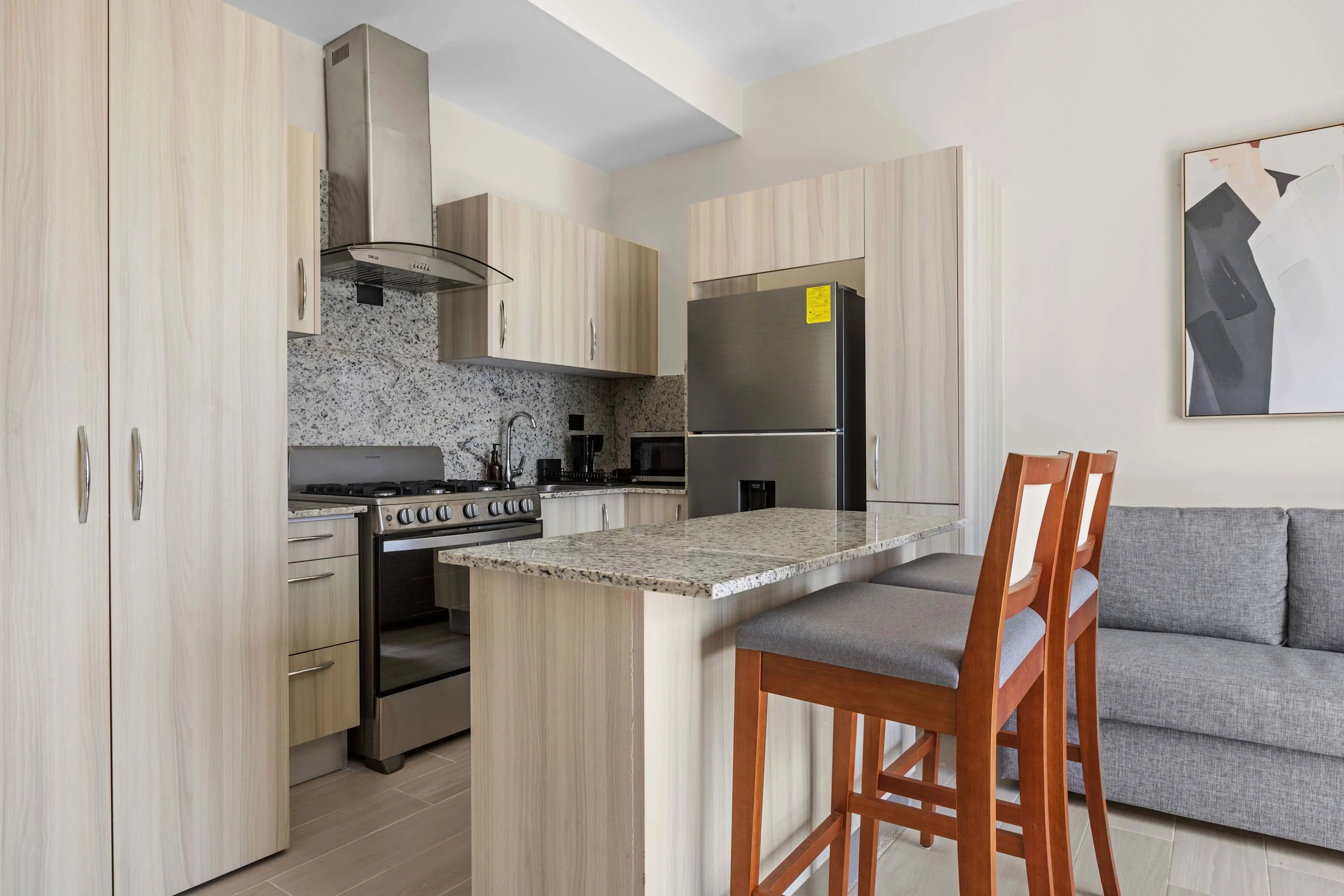 NOK Modern 1BR Apartment with Terrace in Vistacana — photo 13