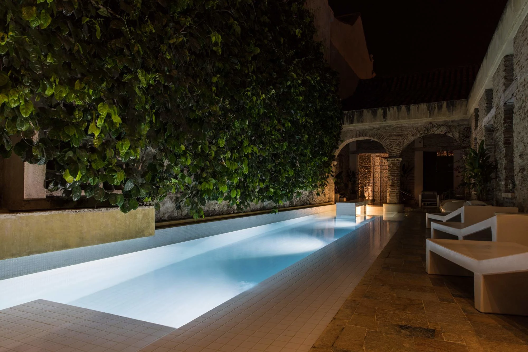 NOK Luxury 6BR with 24/7 Staff, Pool at Getsemani — photo 70