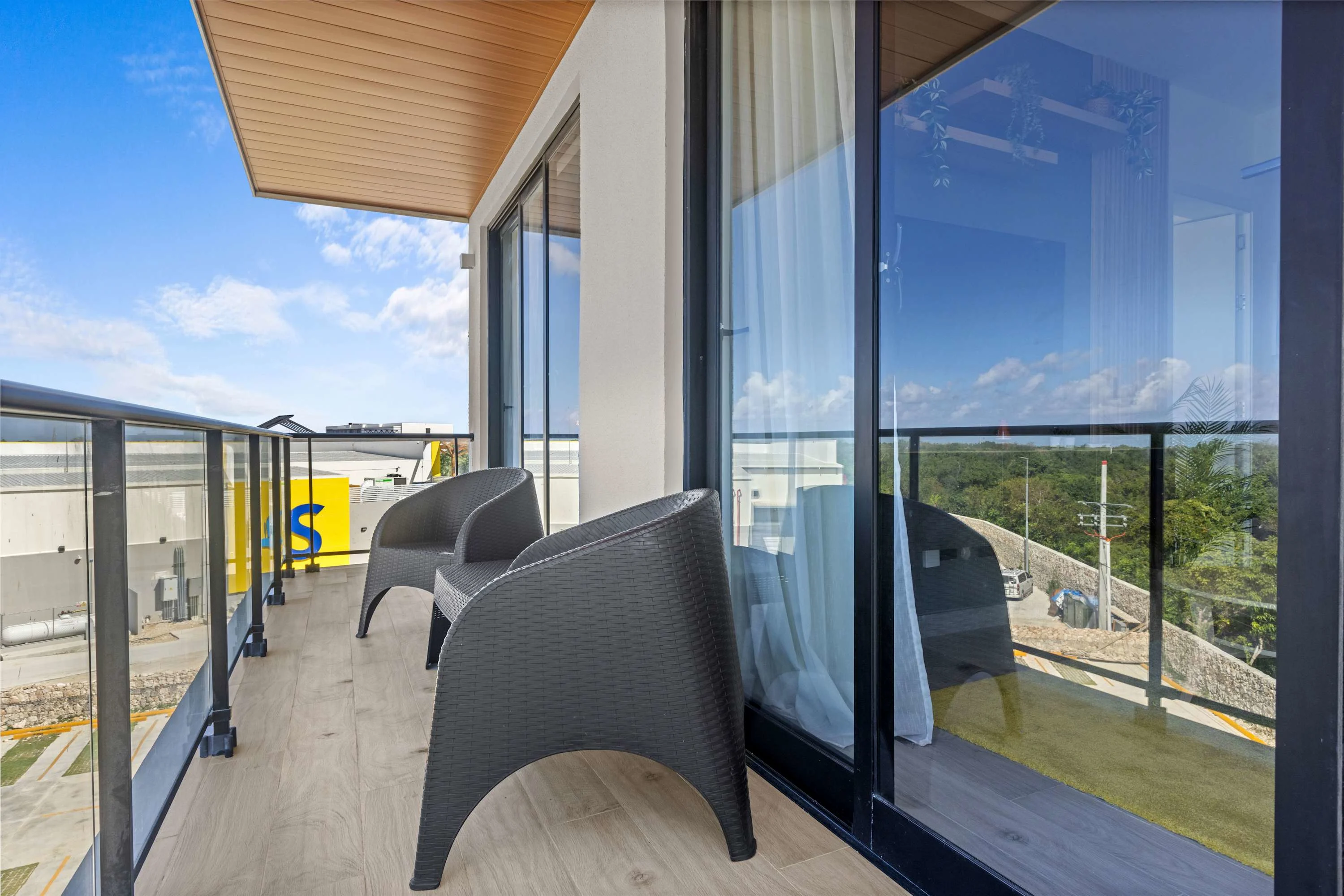 NOK Elegant 1BR The Towers by Vistacana — foto 23