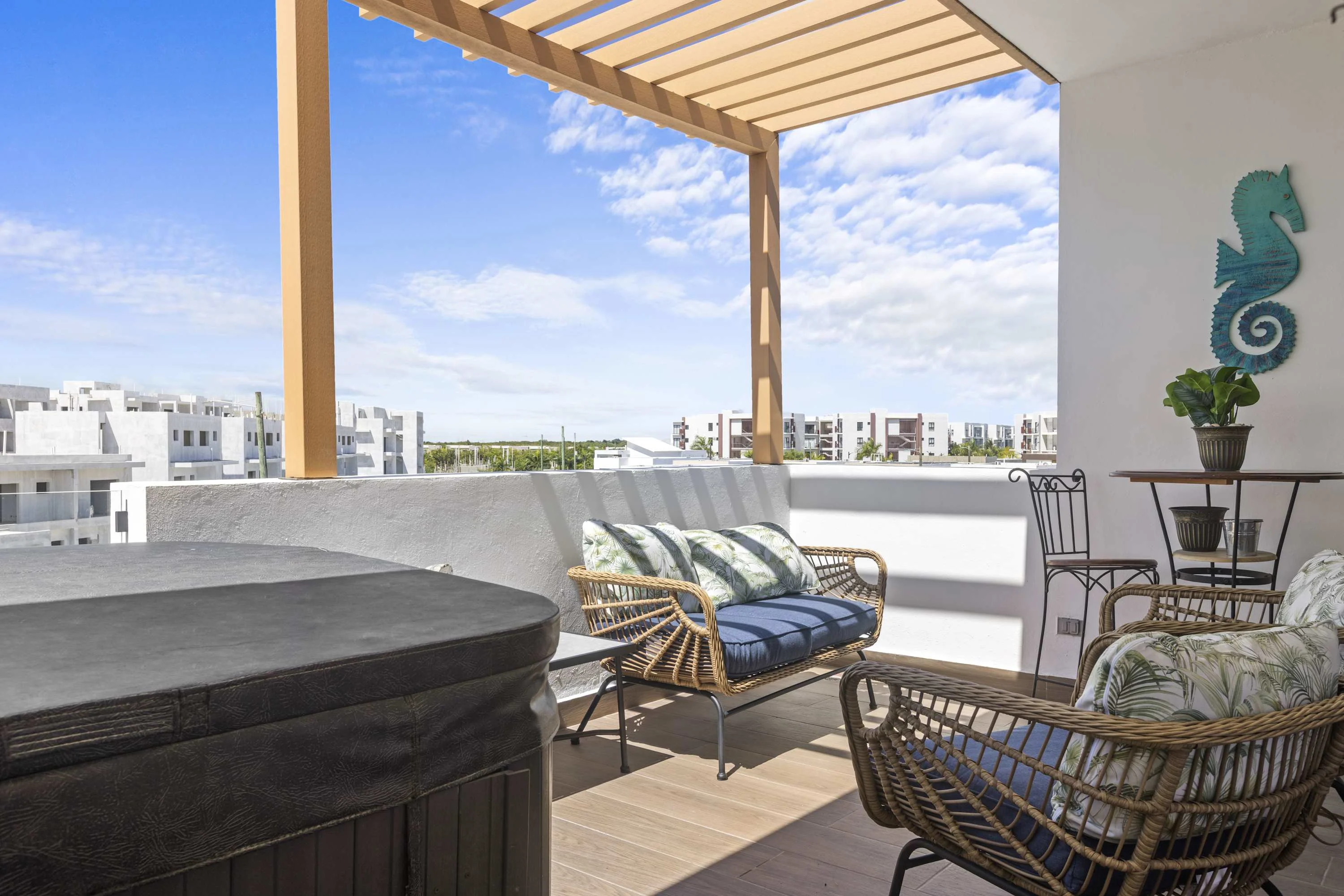 NOK Modern 2BR with Rooftop Jacuzzi By Vistacana — photo 38