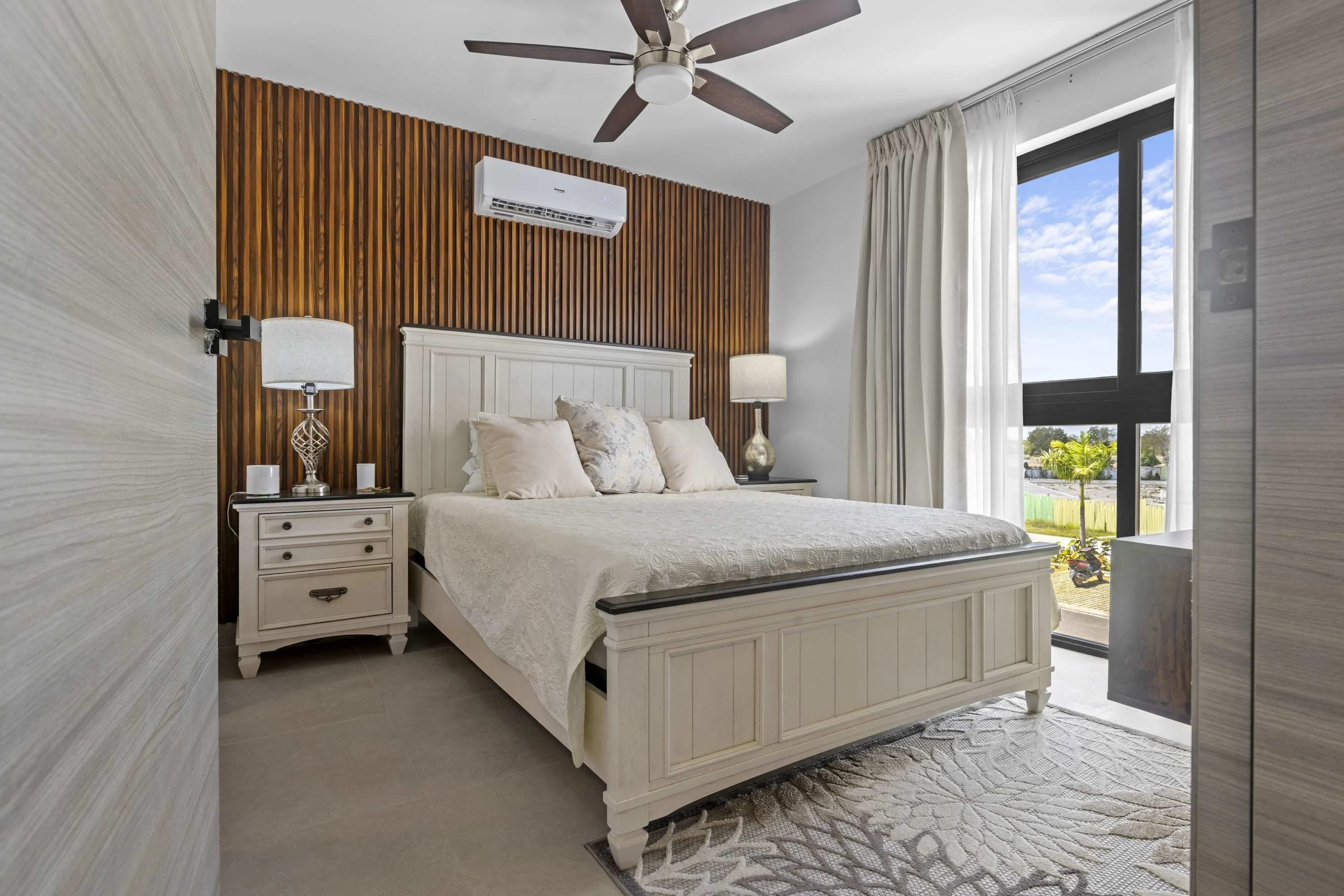 NOK Modern 2BR with Rooftop Jacuzzi By Vistacana — photo 3
