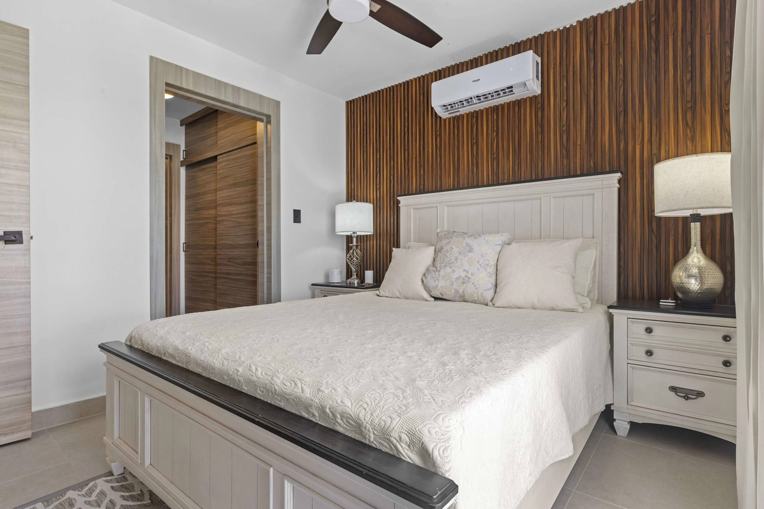 NOK Modern 2BR with Rooftop Jacuzzi By Vistacana — photo 17