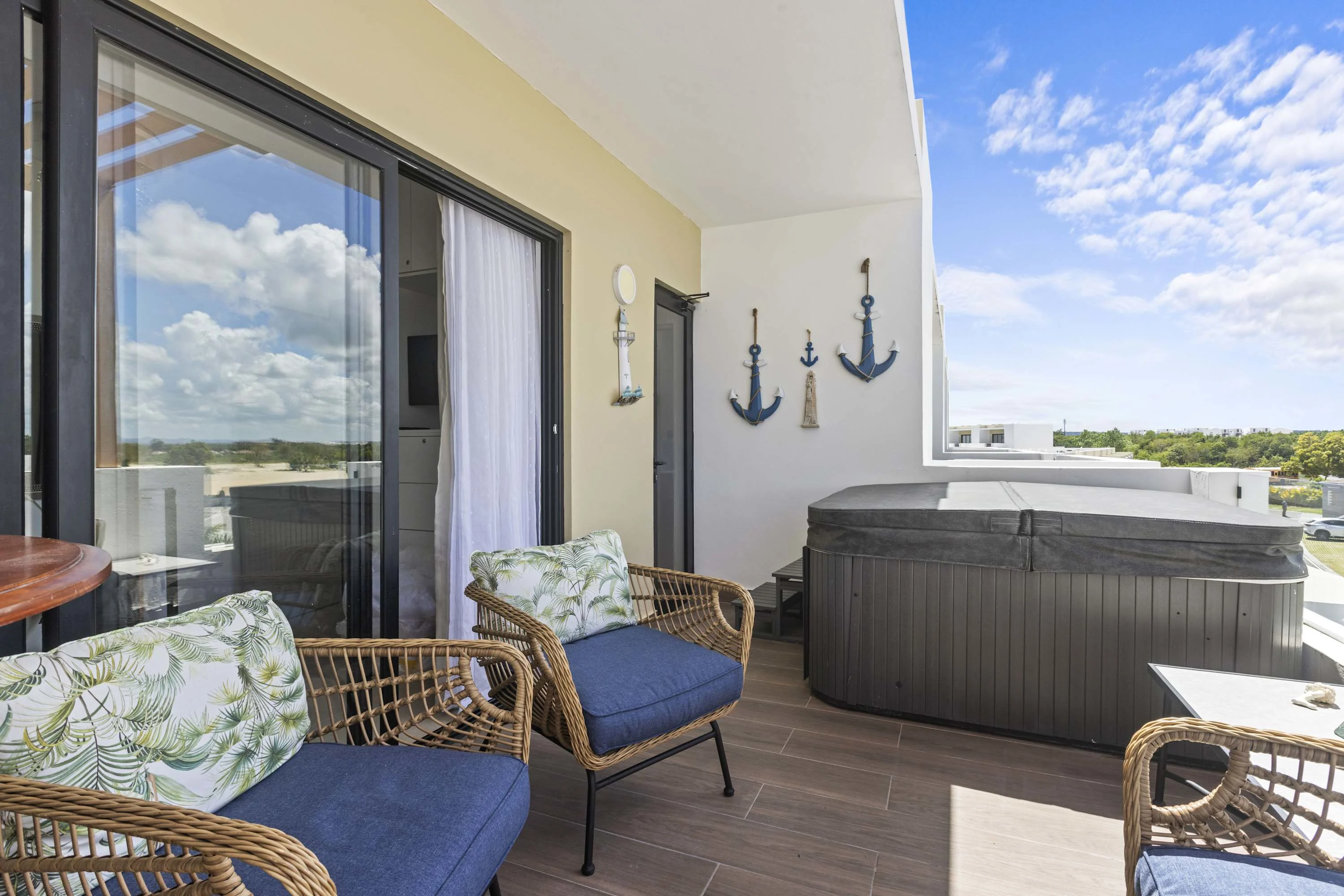 NOK Modern 2BR with Rooftop Jacuzzi By Vistacana — photo 36
